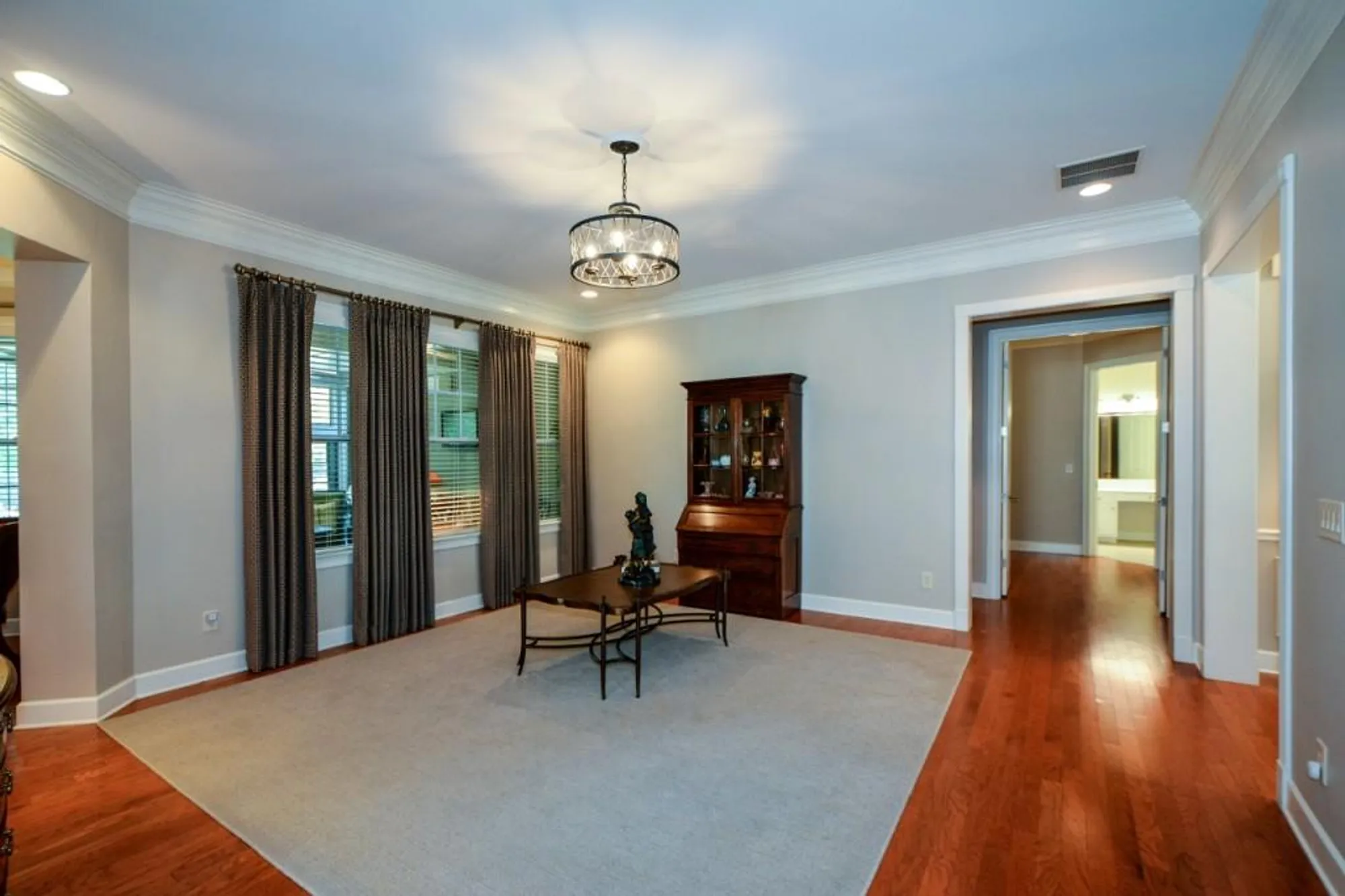 Property Slideshow image 14 of 101 | 540 laurel canyon pkwy, Canton, GA, 30114