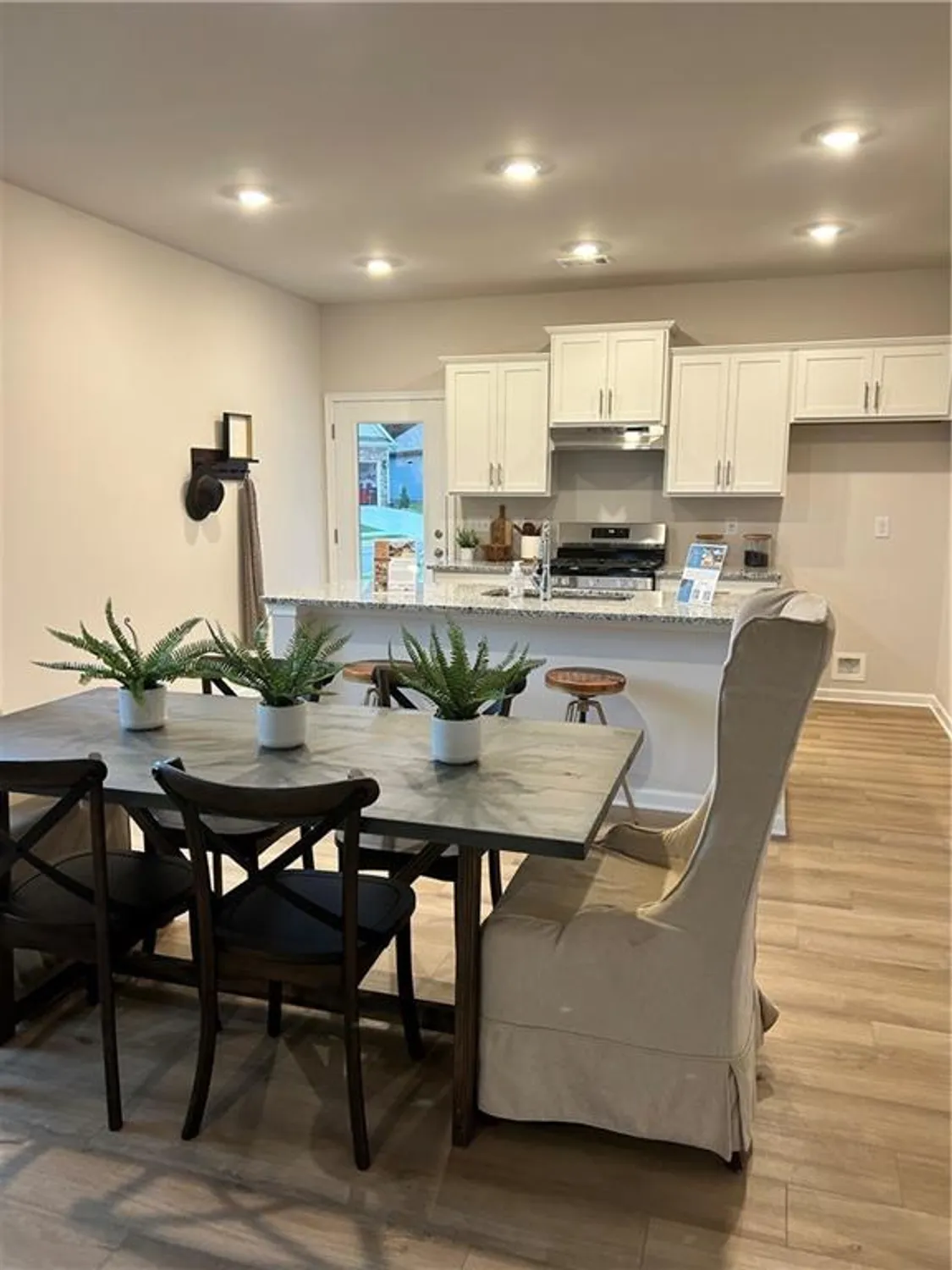 Property Slideshow image 10 of 12 | 35 primrose dr, Dallas, GA, 30132