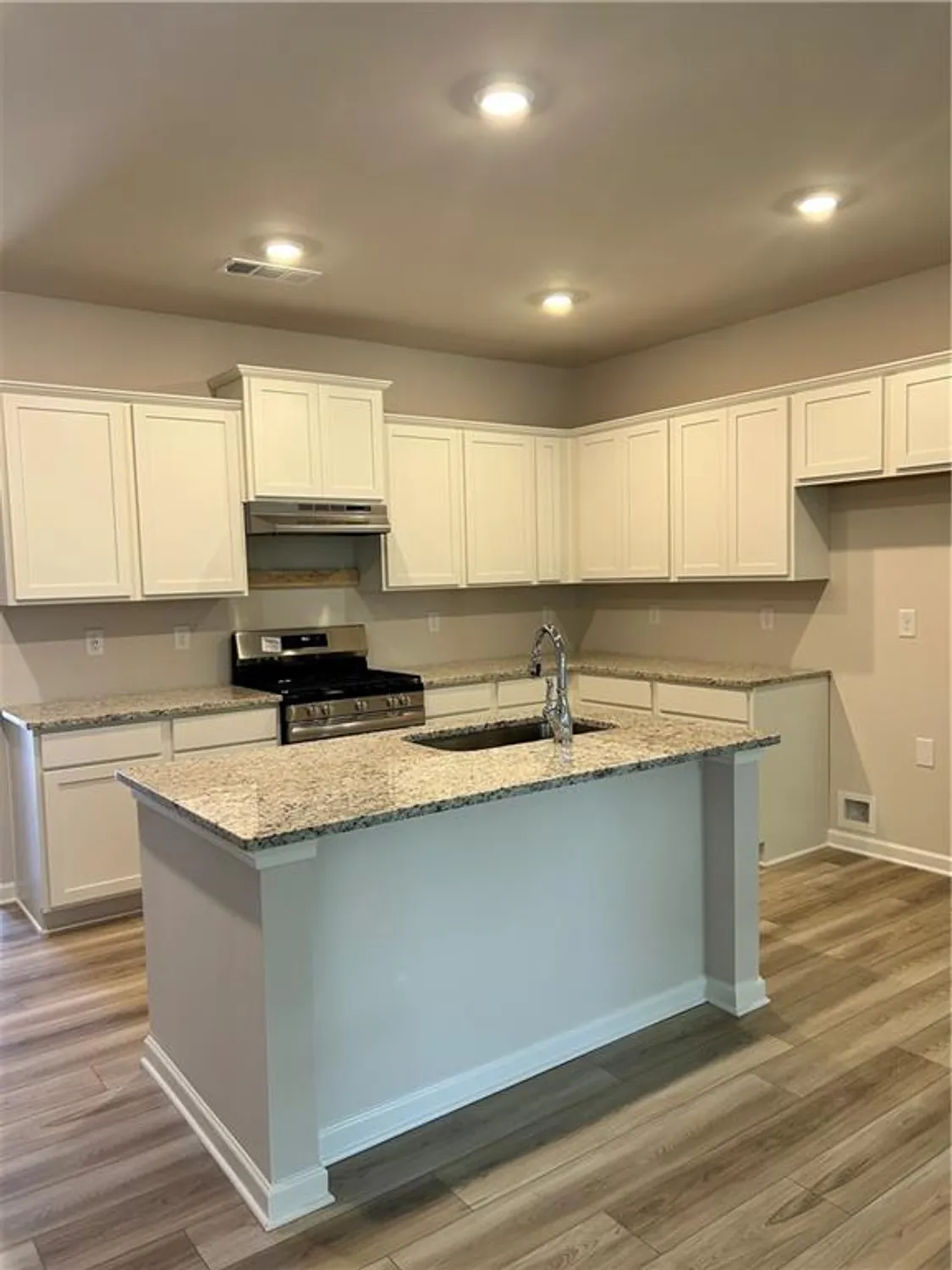 Property Slideshow image 17 of 21 | 266 cedar hill dr, Dallas, GA, 30132