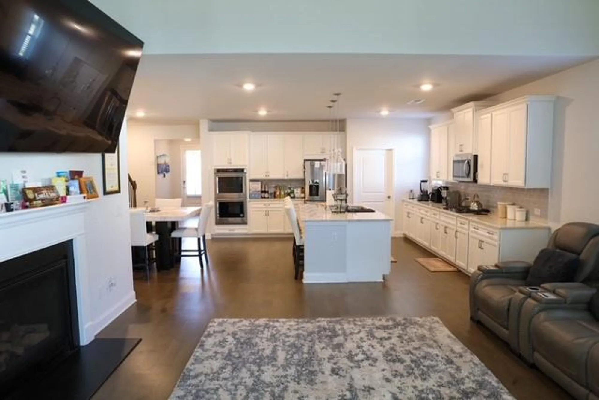 Property Slideshow image 13 of 35 | 2716 knob creek dr, Snellville, GA, 30078