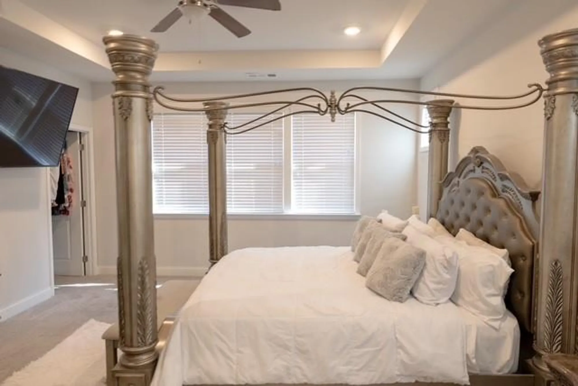 Property Slideshow image 24 of 35 | 2716 knob creek dr, Snellville, GA, 30078