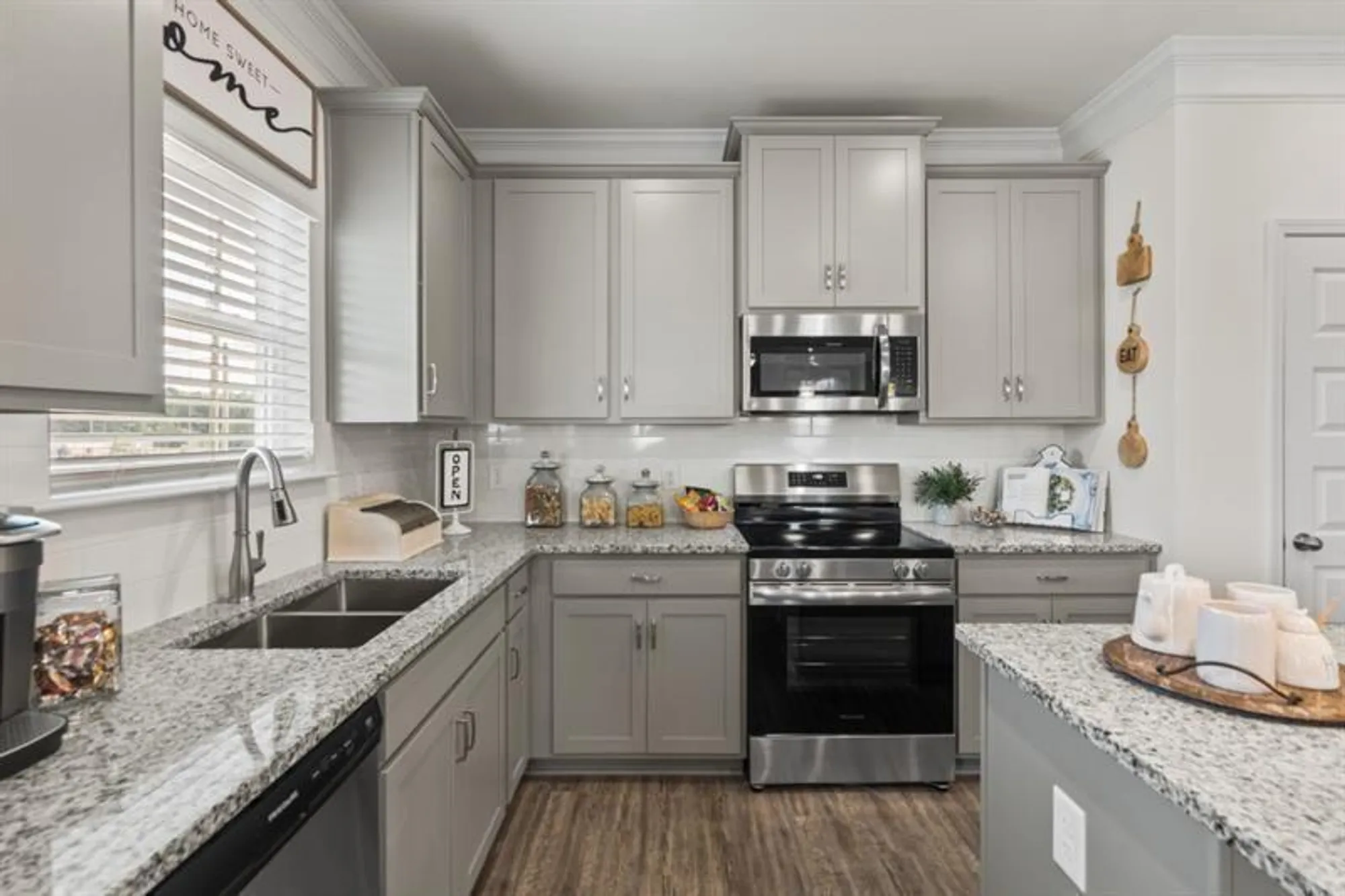 Property Slideshow image 6 of 40 | 8009 haven springs trce, Douglasville, GA, 30134