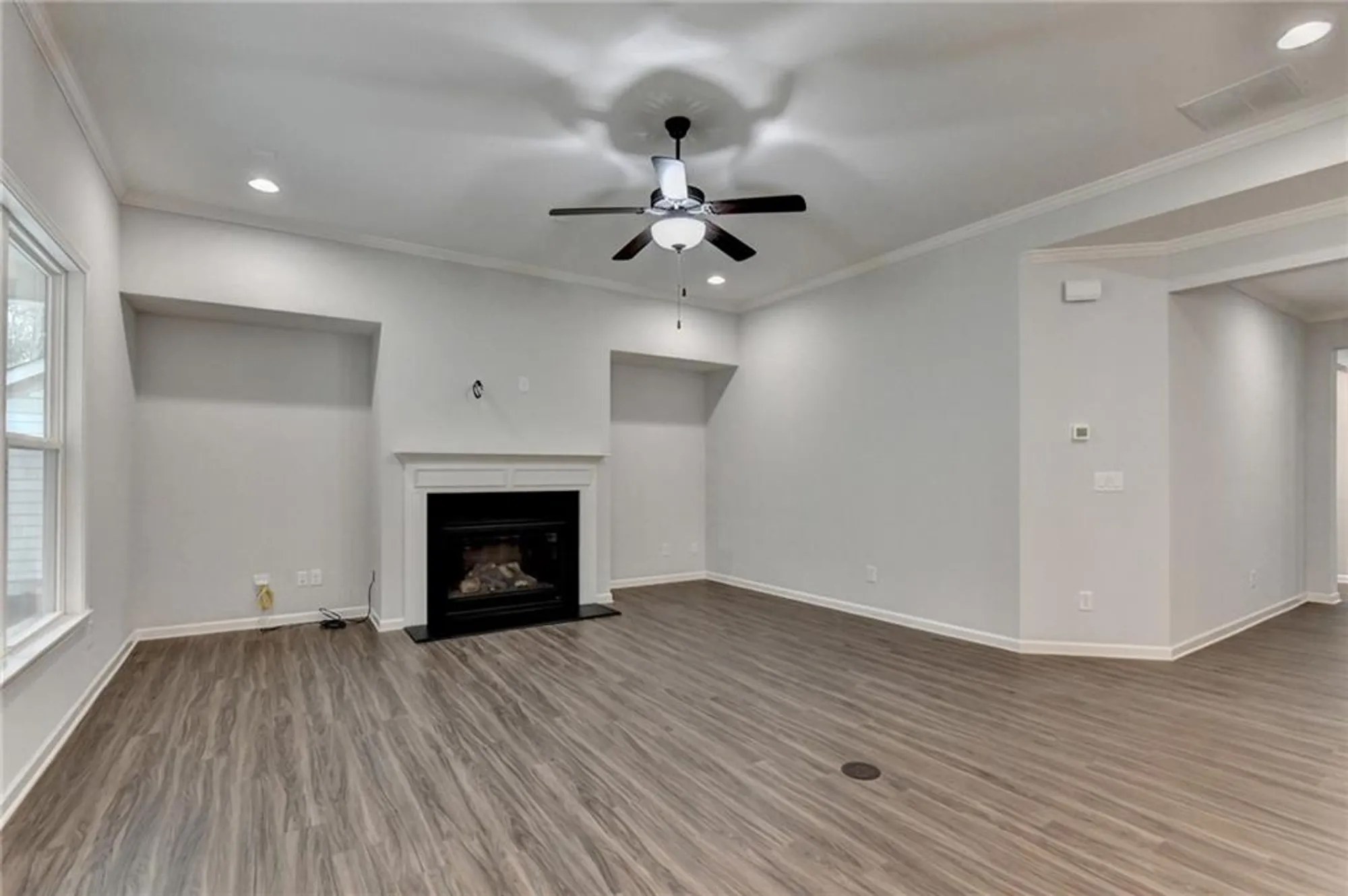 Property Slideshow image 8 of 32 | 412 manor ridge vw, Alpharetta, GA, 30004