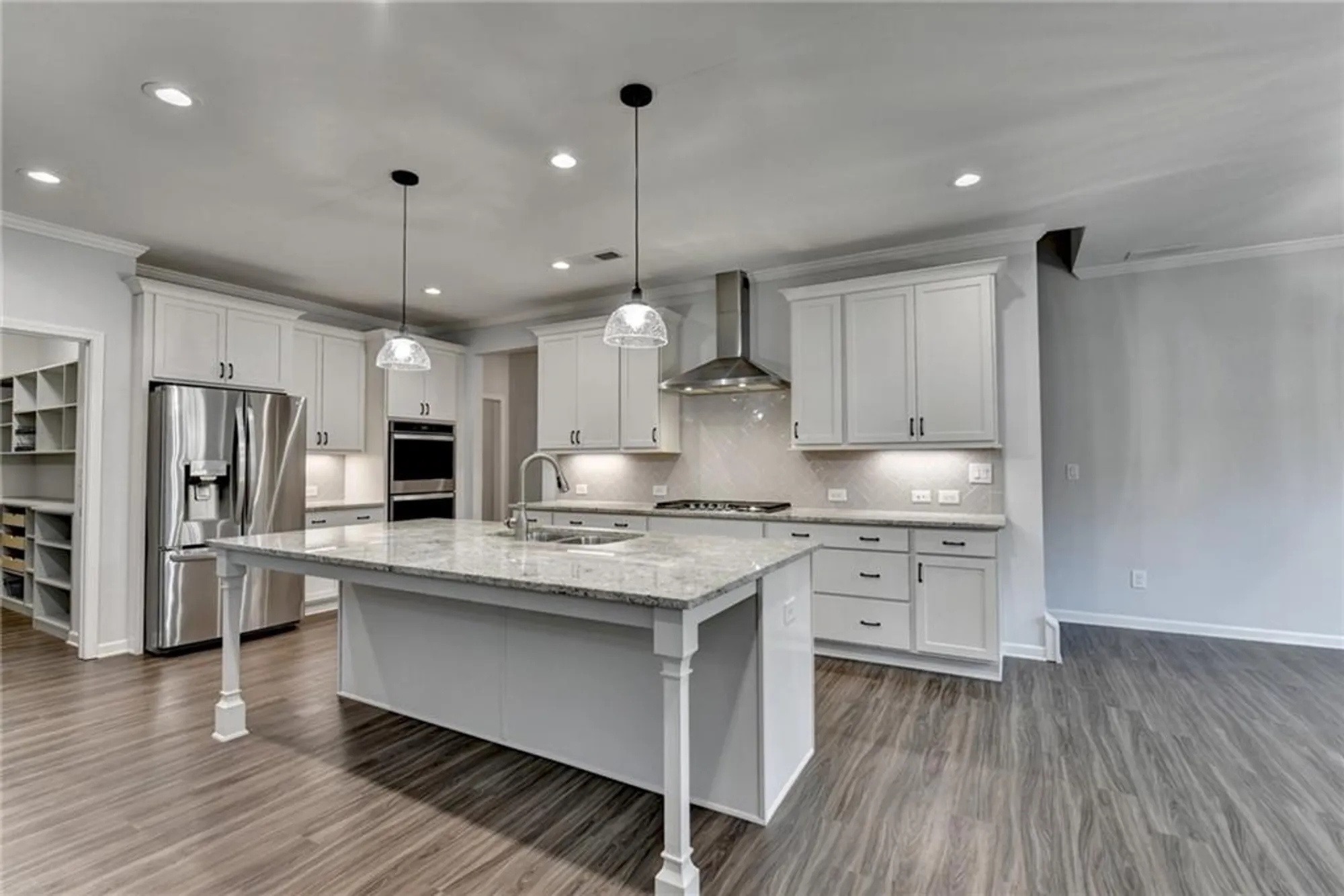 Property Slideshow image 12 of 32 | 412 manor ridge vw, Alpharetta, GA, 30004