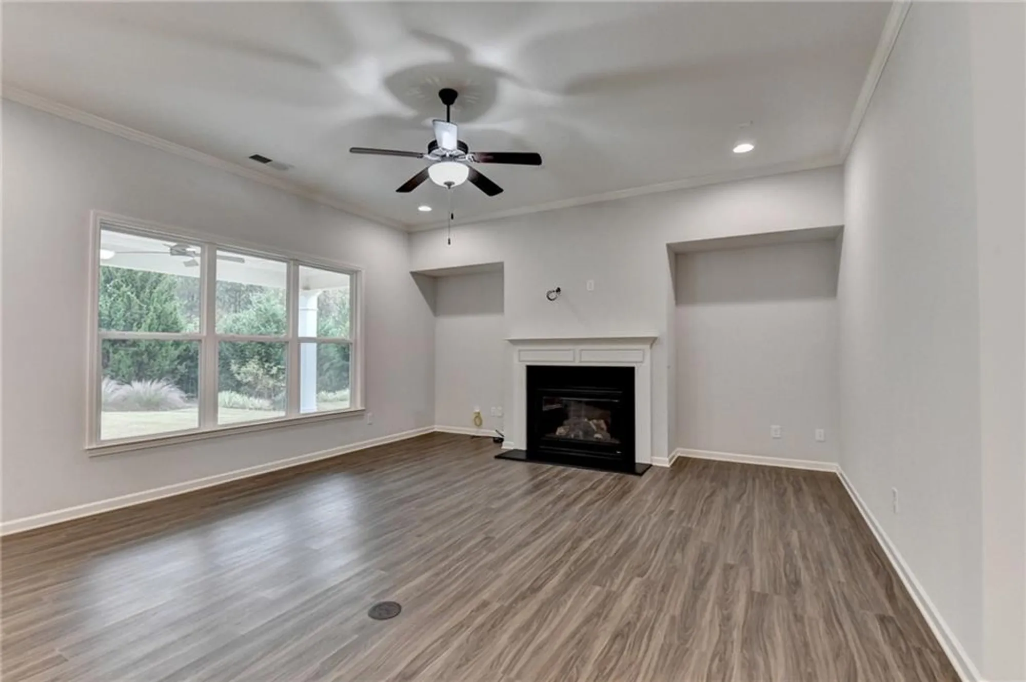 Property Slideshow image 9 of 32 | 412 manor ridge vw, Alpharetta, GA, 30004