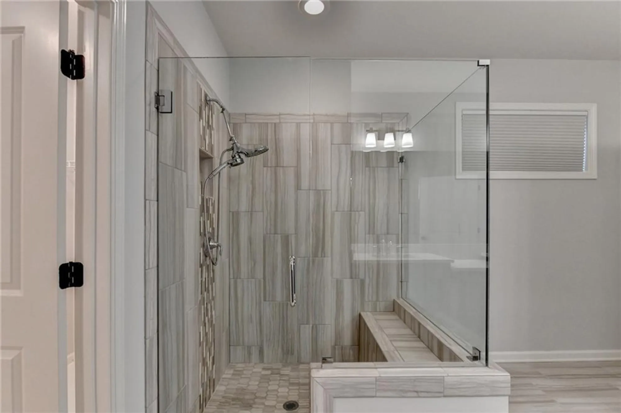 Property Slideshow image 22 of 32 | 412 manor ridge vw, Alpharetta, GA, 30004