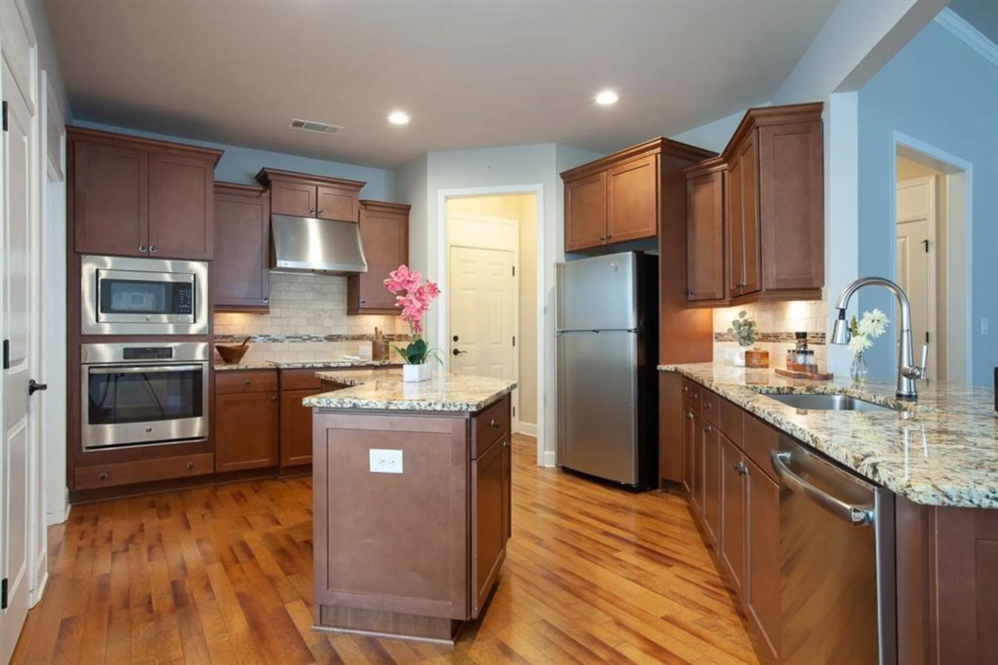 Property Slideshow image 8 of 40 | 3508 blue spruce ct, Gainesville, GA, 30504