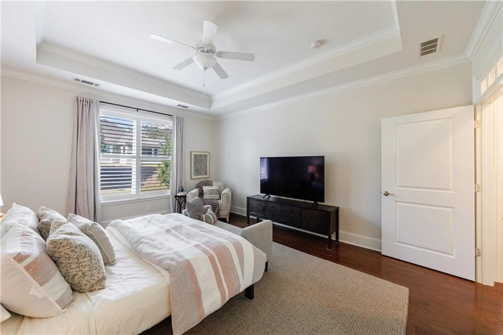 Property Slideshow image 18 of 34 | 403 heron lndg, Woodstock, GA, 30188