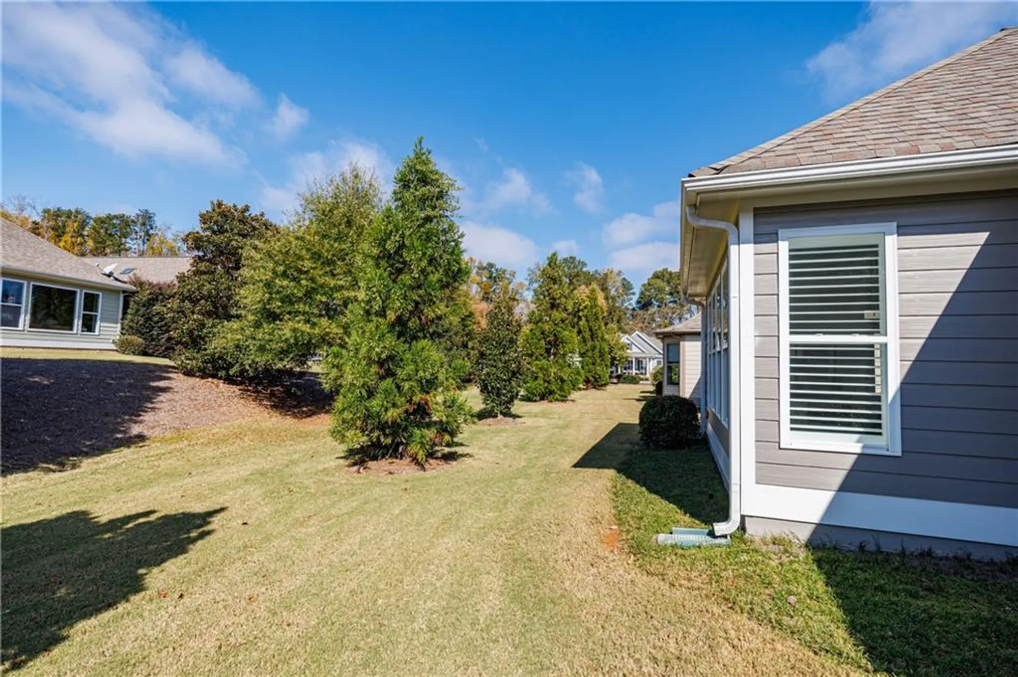 Property Slideshow image 27 of 34 | 403 heron lndg, Woodstock, GA, 30188