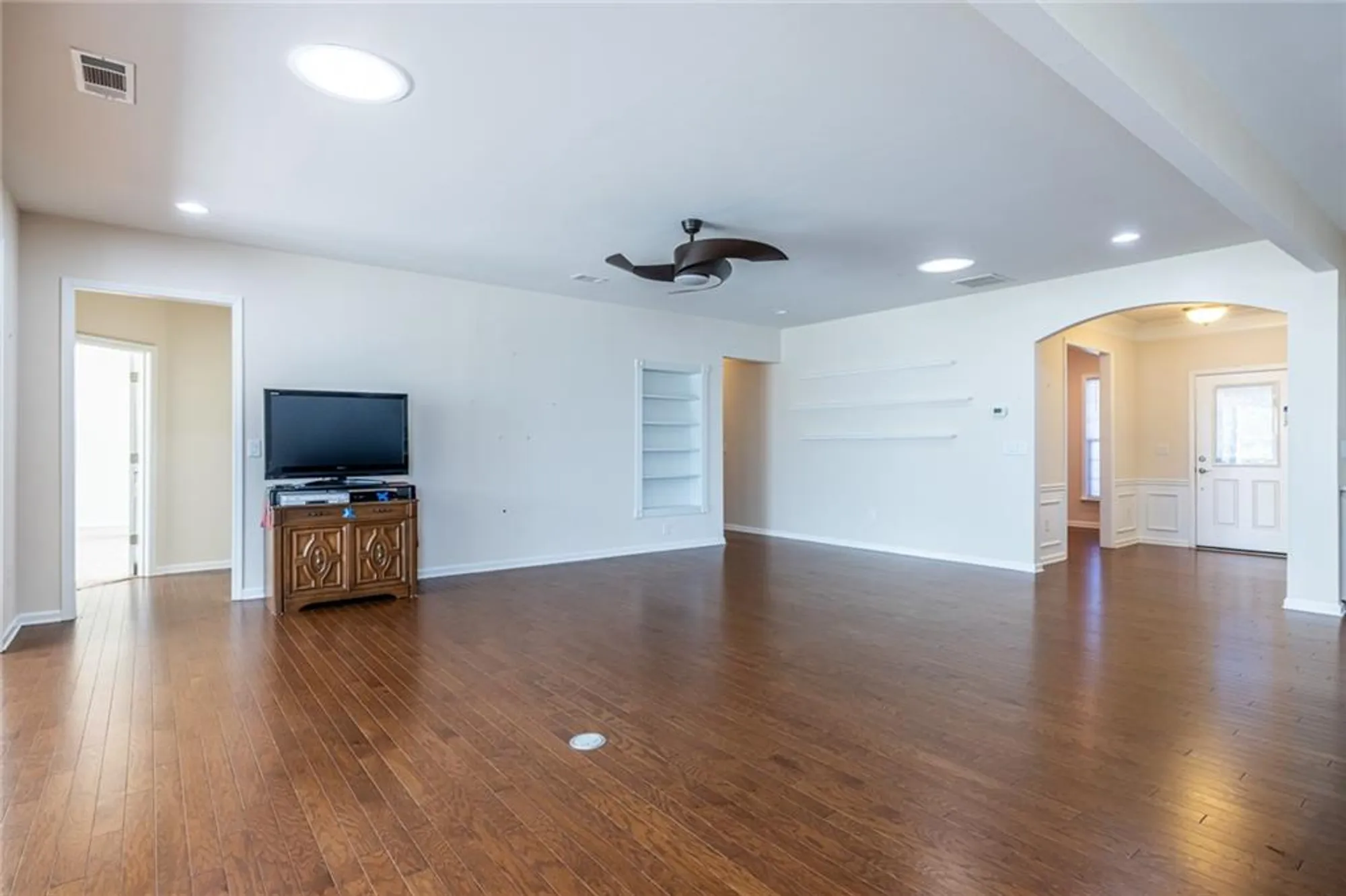 Property Slideshow image 13 of 40 | 627 bentgrass ct, Griffin, GA, 30223