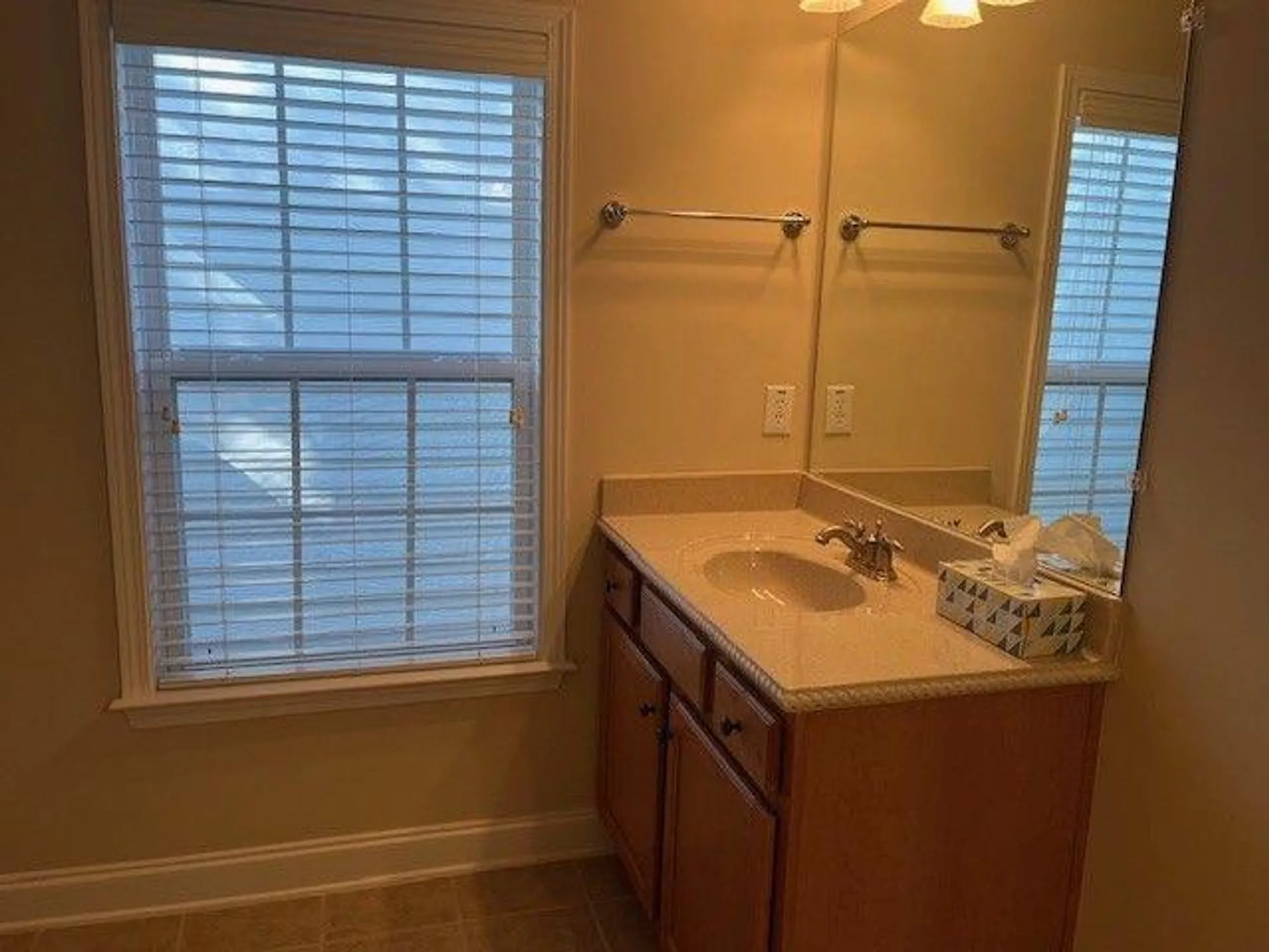 Property Slideshow image 9 of 27 | 238 abercorn way, Woodstock, GA, 30188