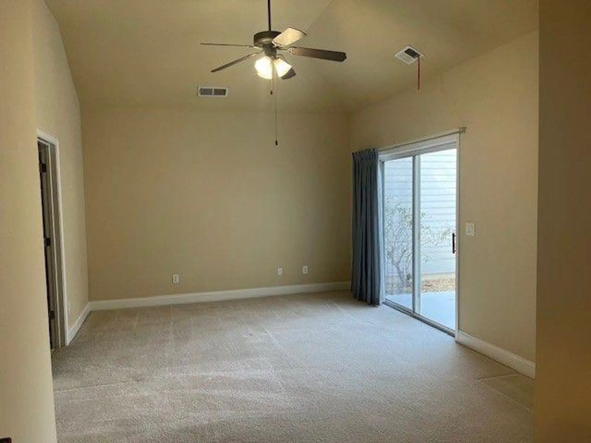 Property Slideshow image 14 of 27 | 238 abercorn way, Woodstock, GA, 30188