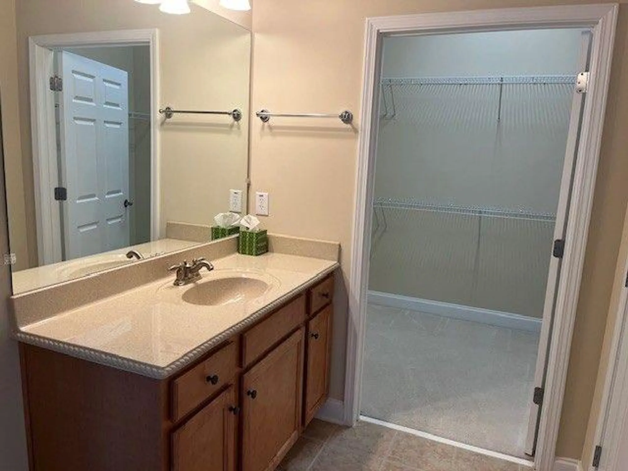 Property Slideshow image 22 of 27 | 238 abercorn way, Woodstock, GA, 30188