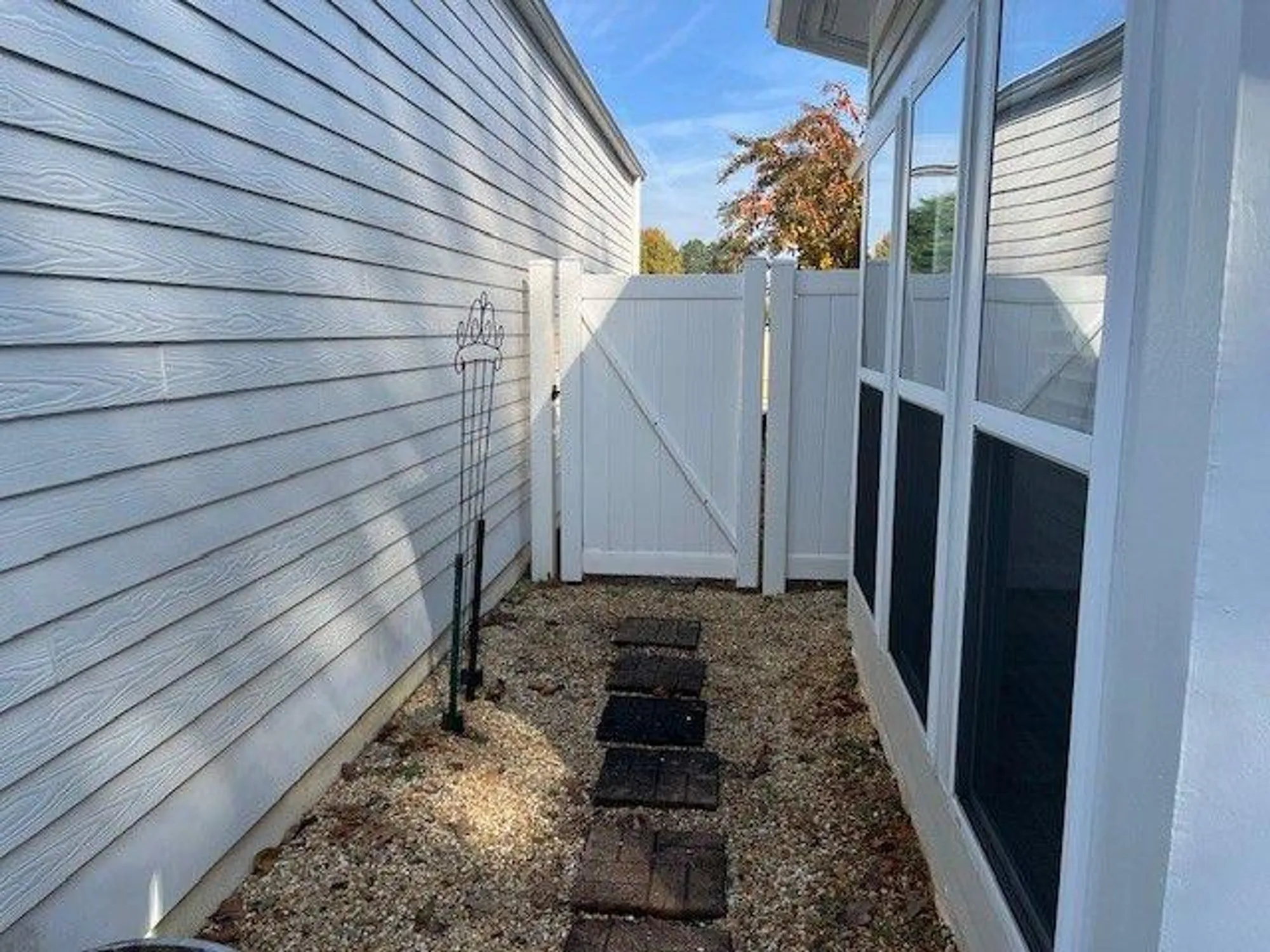 Property Slideshow image 25 of 27 | 238 abercorn way, Woodstock, GA, 30188