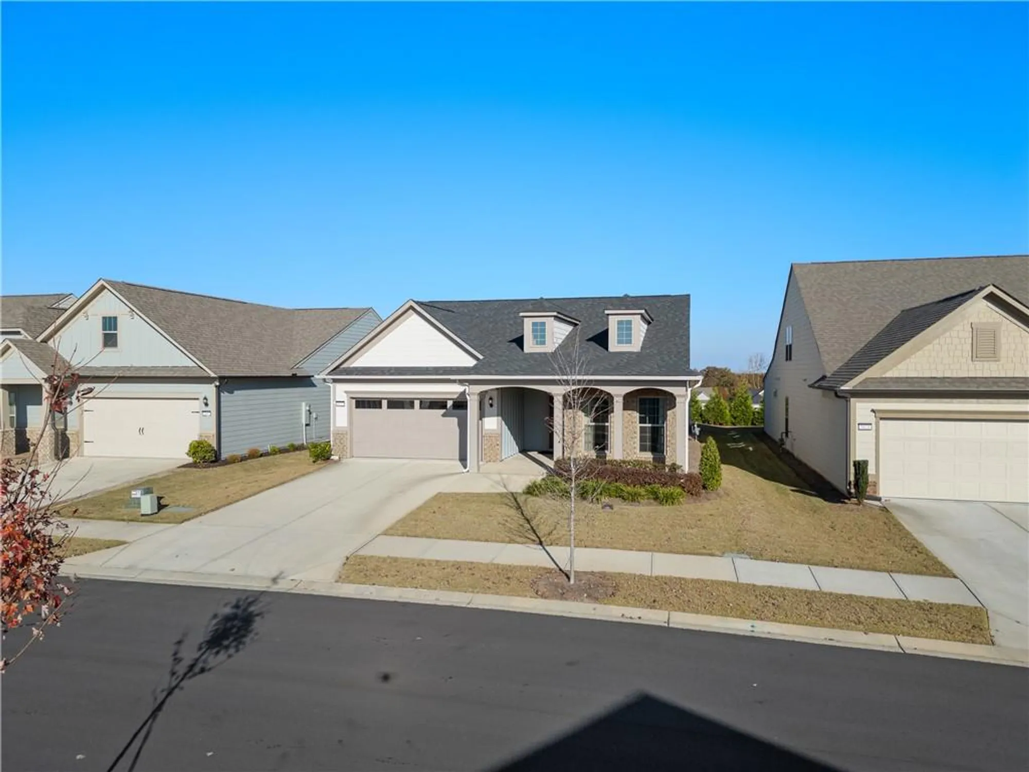 Property Slideshow image 5 of 56 | 5031 adler ct, Hoschton, GA, 30548