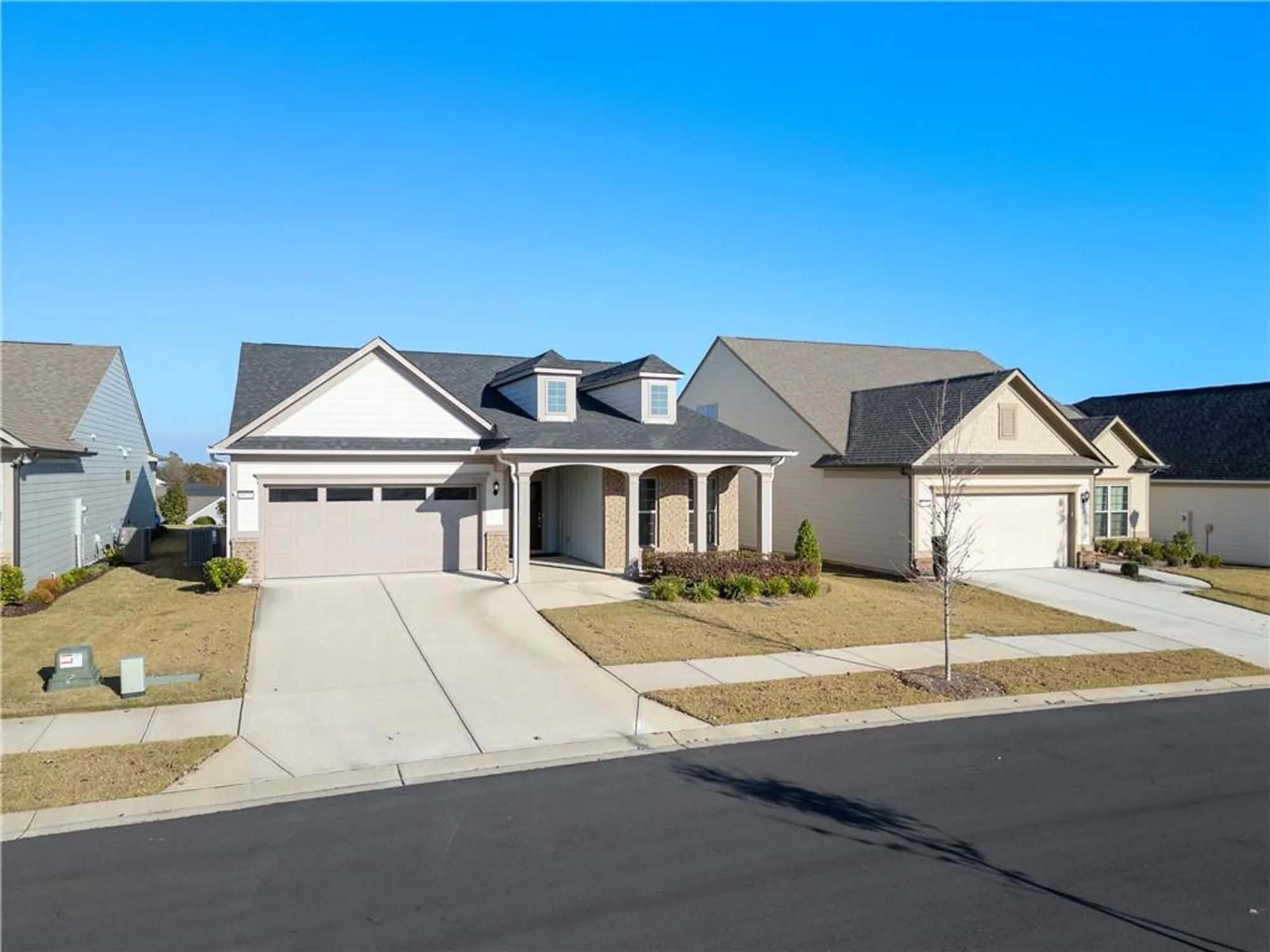 Property Slideshow image 4 of 56 | 5031 adler ct, Hoschton, GA, 30548