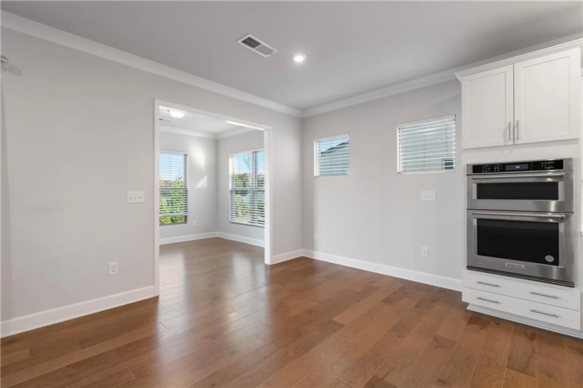 Property Slideshow image 21 of 56 | 5031 adler ct, Hoschton, GA, 30548