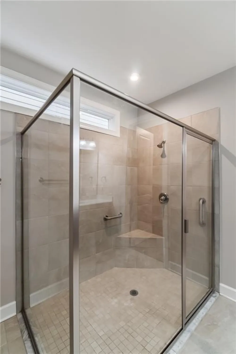 Property Slideshow image 17 of 38 | 158 chatuge dr, Hoschton, GA, 30548