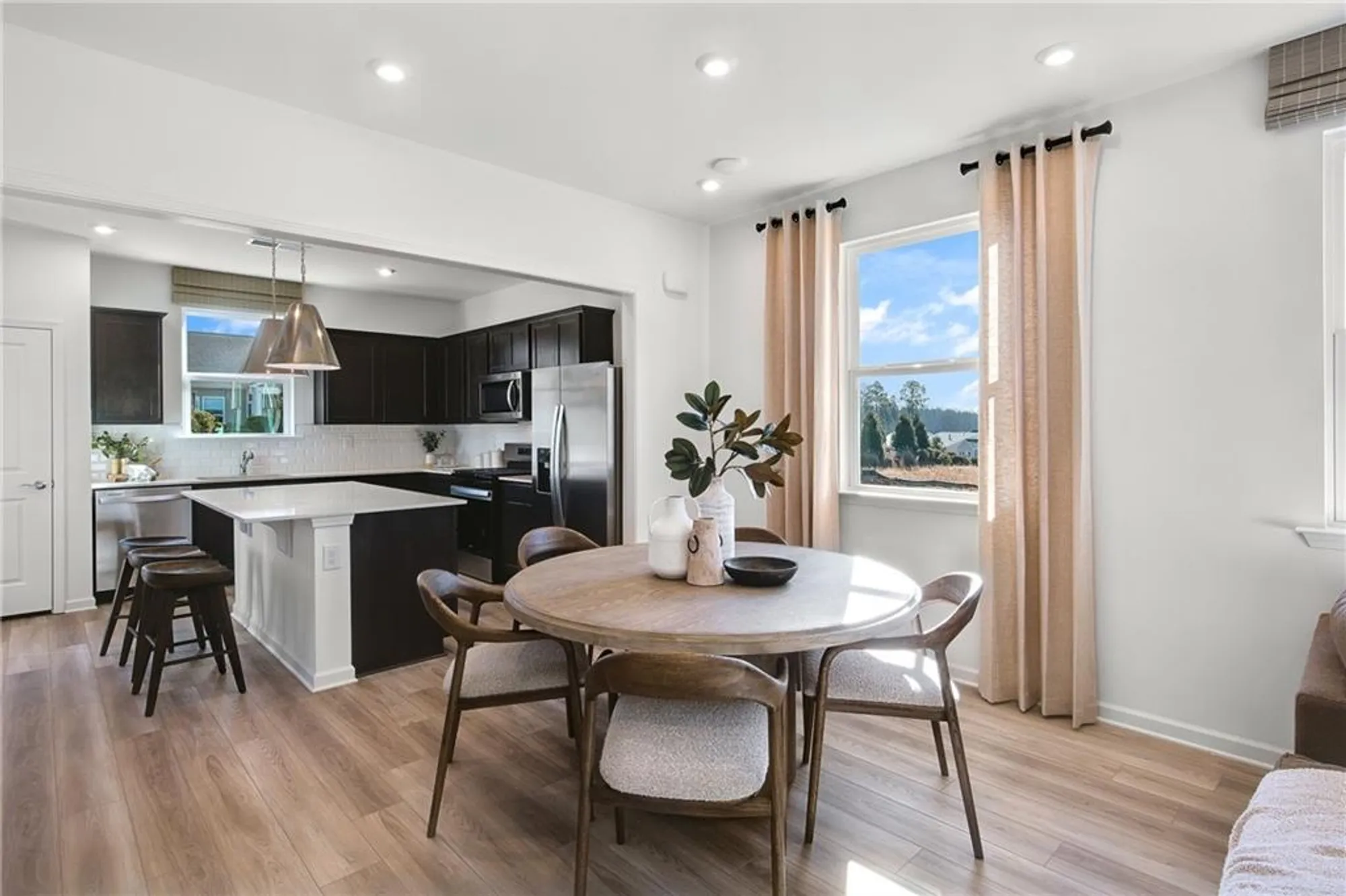 Property Slideshow image 4 of 21 | 198 alcovy ct, Griffin, GA, 30223