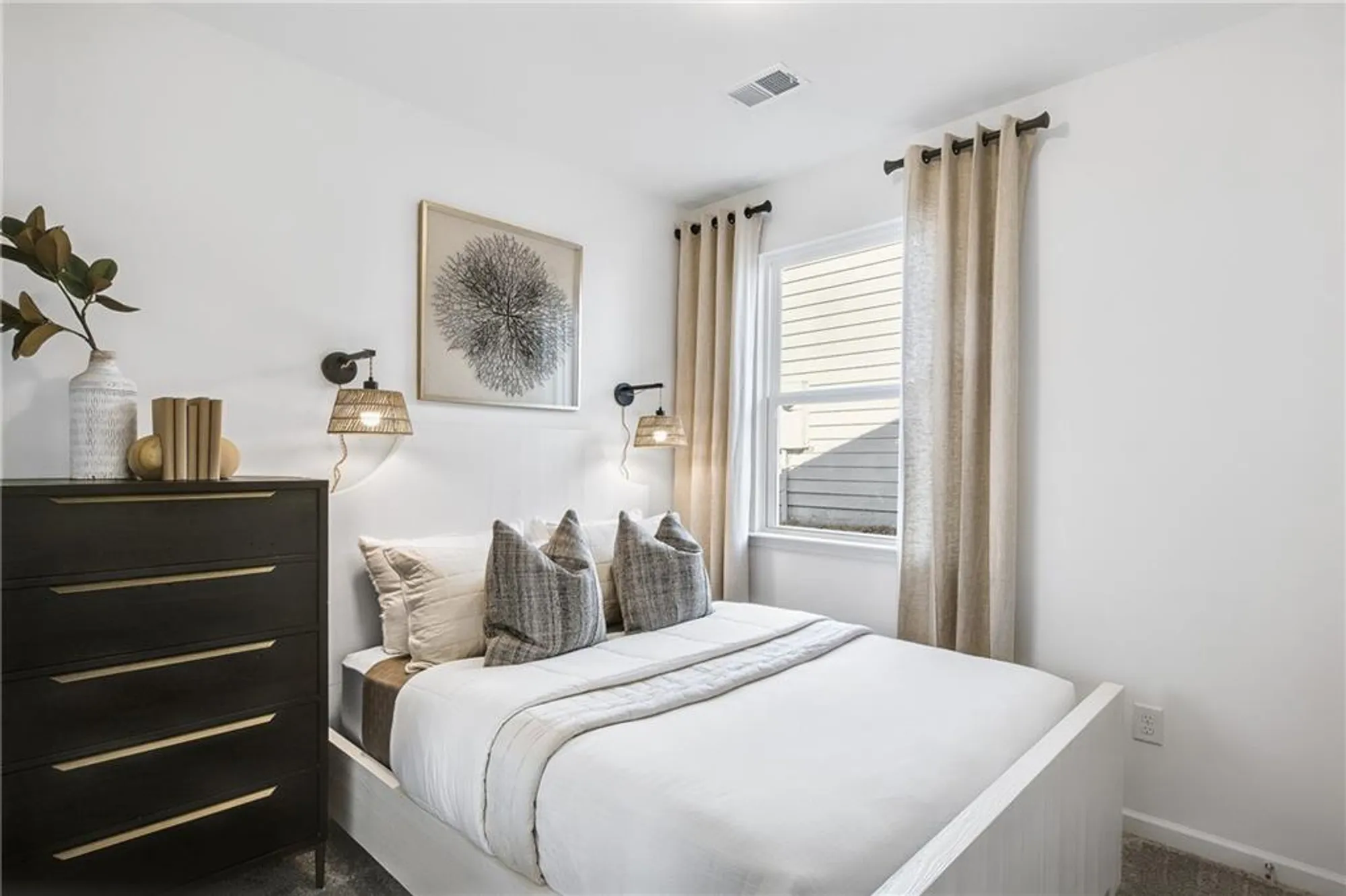 Property Slideshow image 11 of 21 | 198 alcovy ct, Griffin, GA, 30223