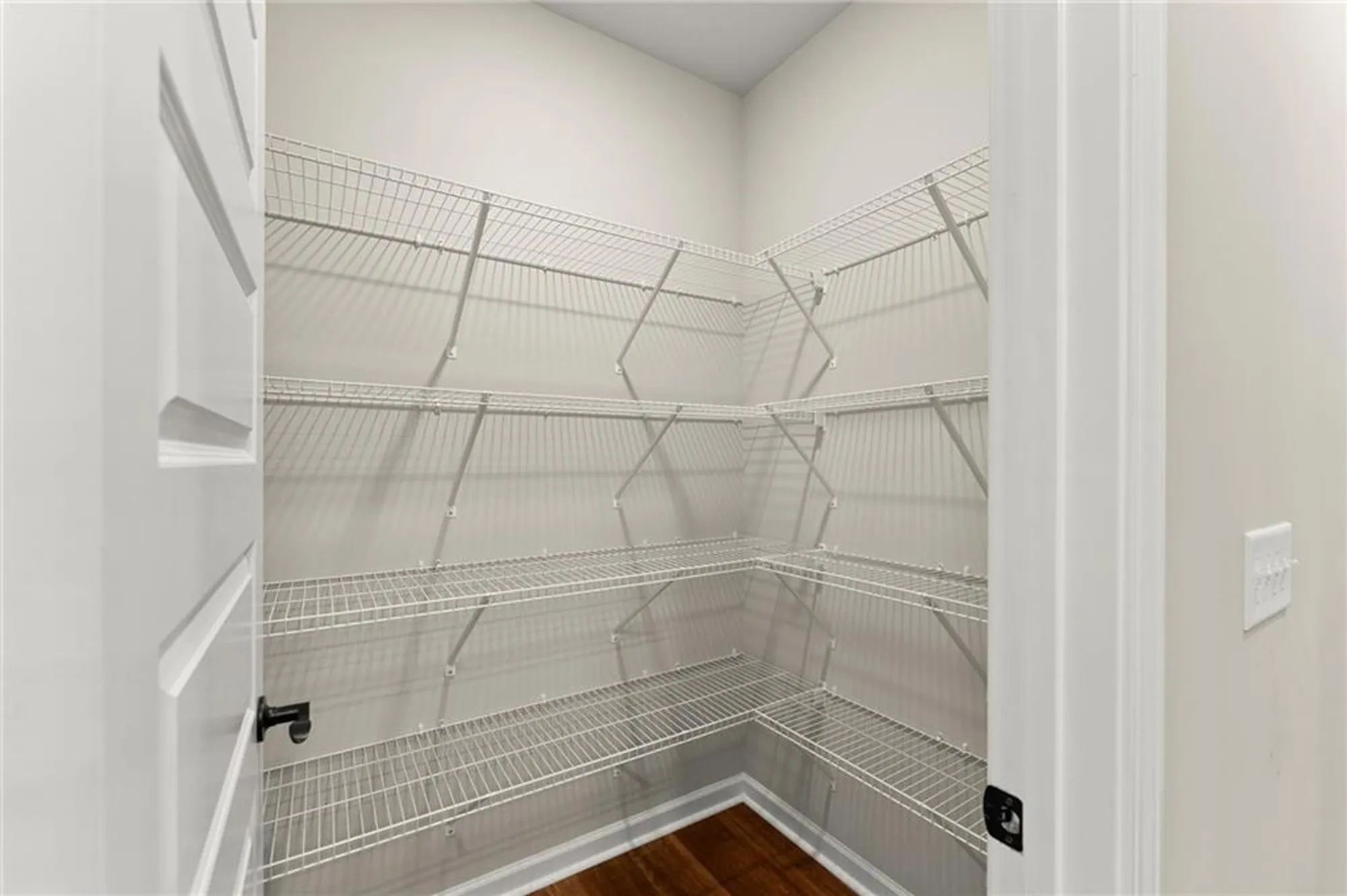 Property Slideshow image 14 of 55 | 208 talga gln, Waleska, GA, 30183