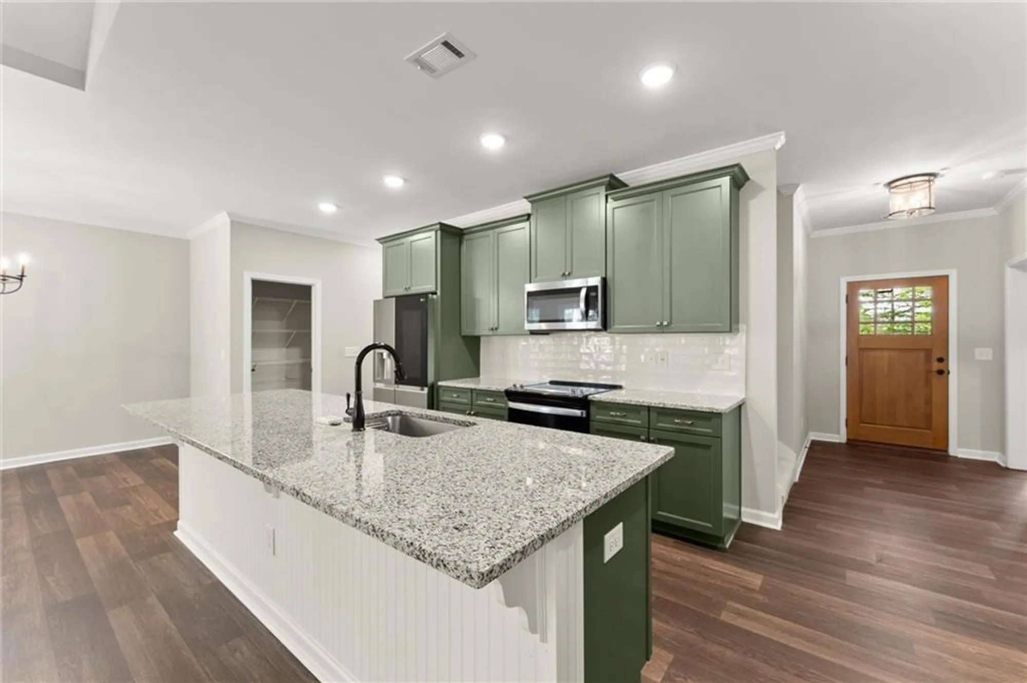 Property Slideshow image 10 of 55 | 208 talga gln, Waleska, GA, 30183