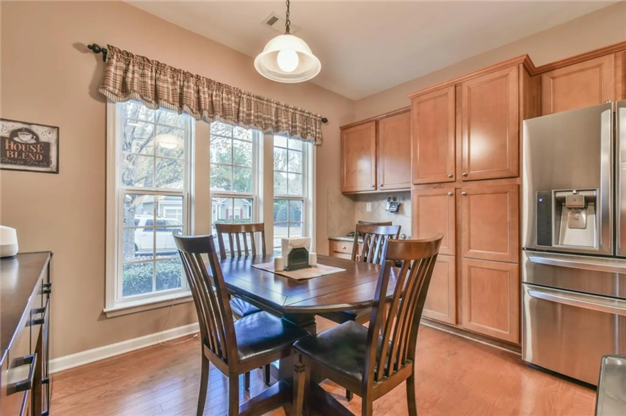 Property Slideshow image 7 of 30 | 6407 autumn crest ln, Hoschton, GA, 30548