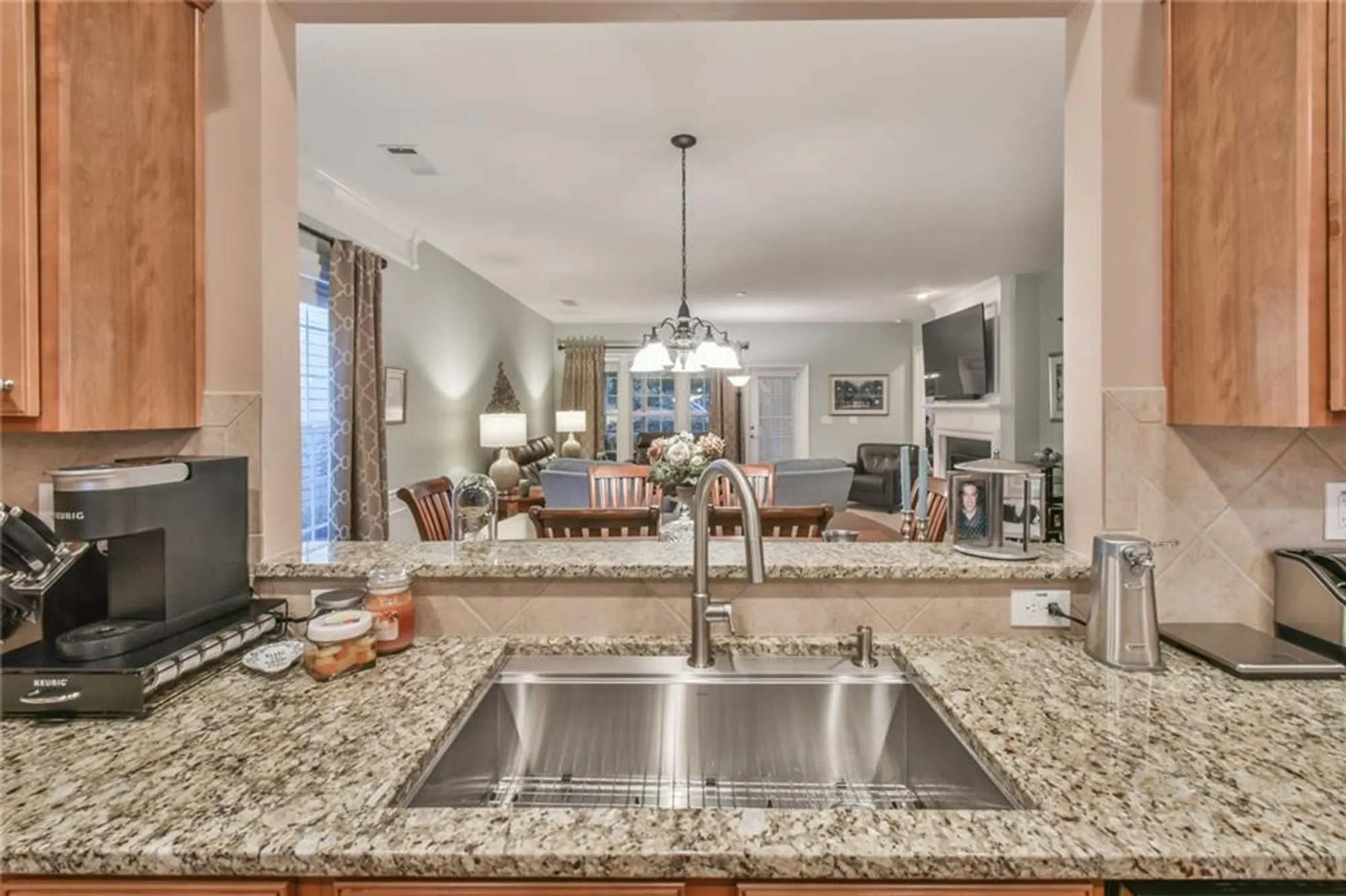 Property Slideshow image 14 of 30 | 6407 autumn crest ln, Hoschton, GA, 30548