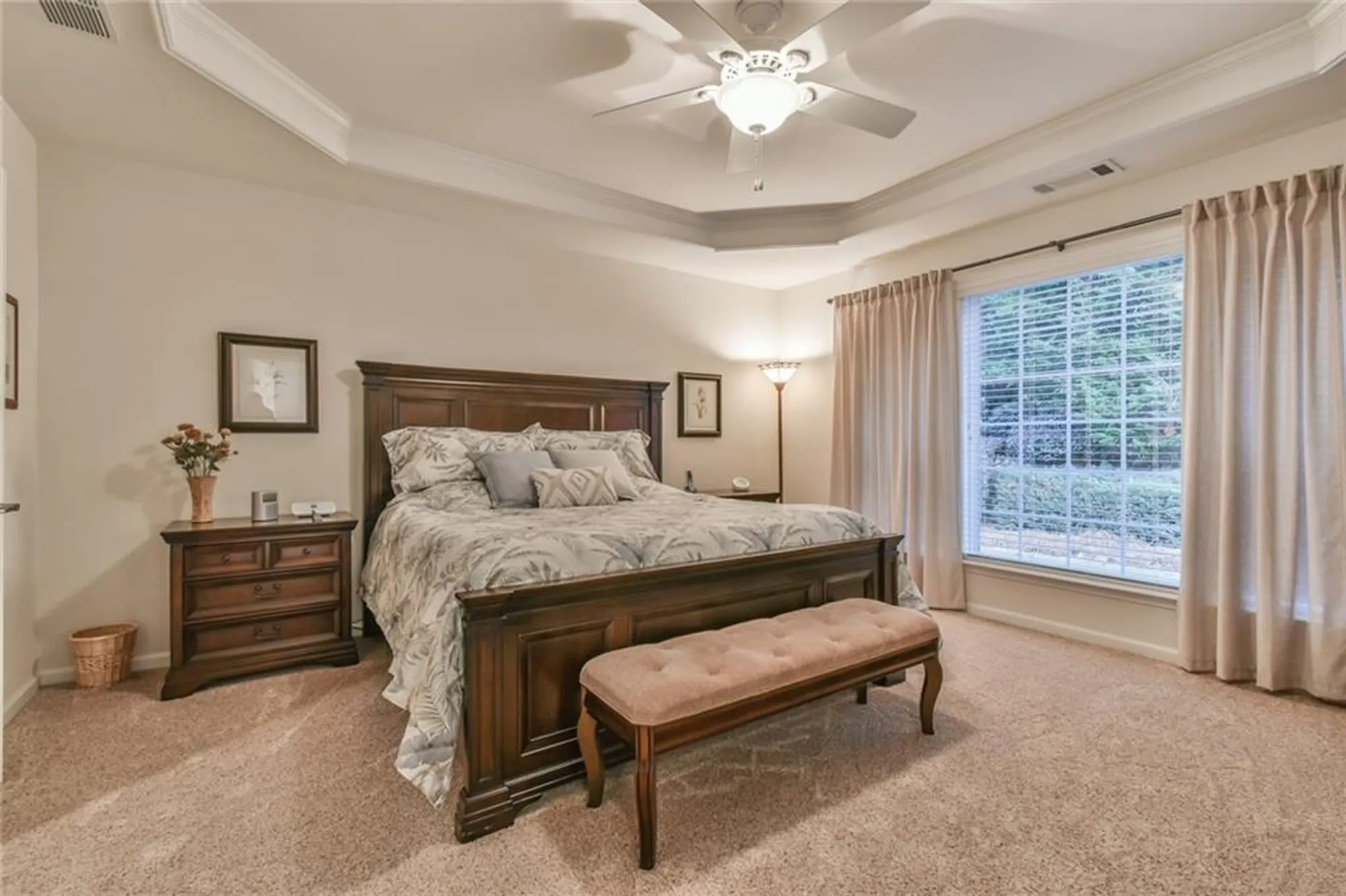 Property Slideshow image 16 of 30 | 6407 autumn crest ln, Hoschton, GA, 30548