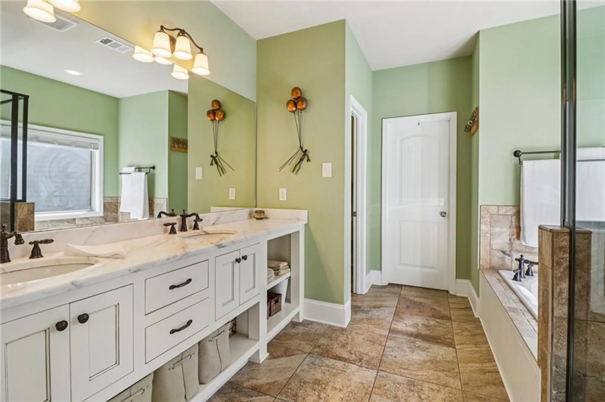 Property Slideshow image 14 of 45 | 2007 eagles rdg, Waleska, GA, 30183