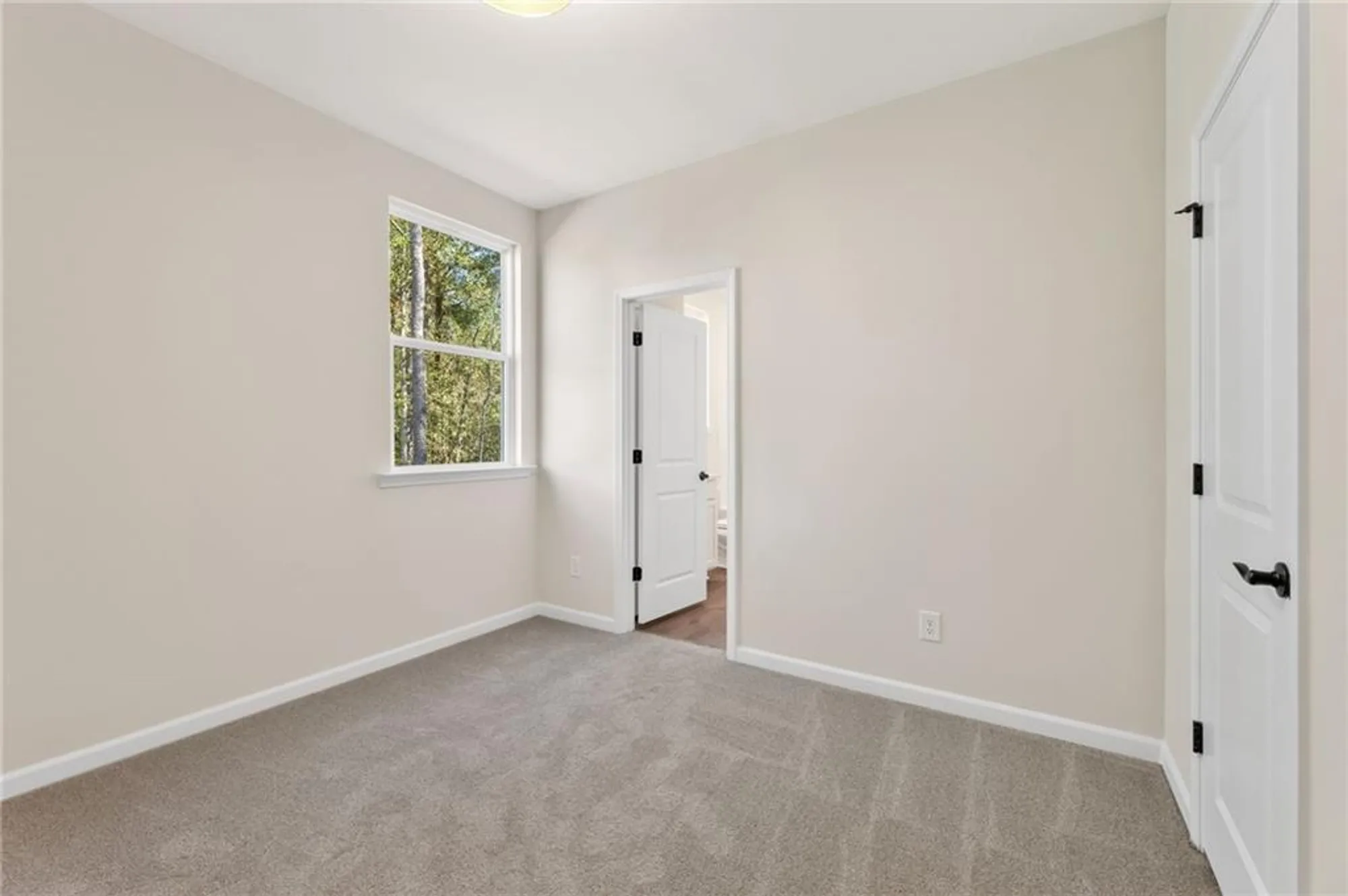 Property Slideshow image 9 of 26 | 3564 arrow root cir, Loganville, GA, 30052