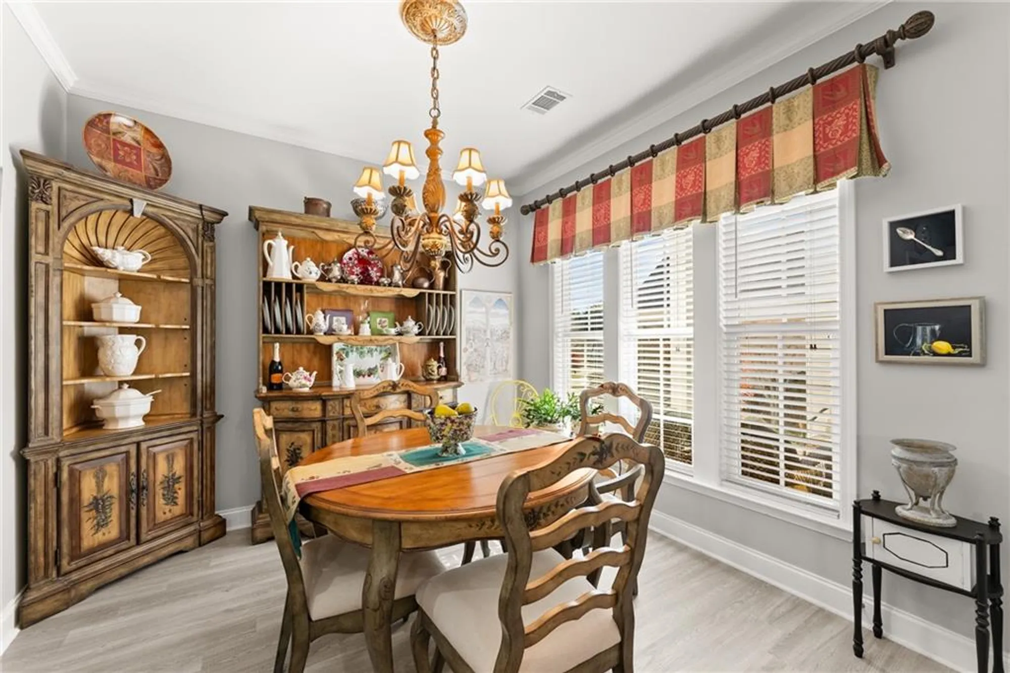 Property Slideshow image 7 of 45 | 5944 bellflower way, Hoschton, GA, 30548