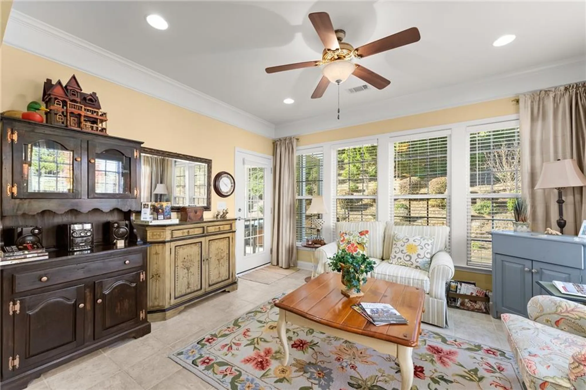 Property Slideshow image 13 of 45 | 5944 bellflower way, Hoschton, GA, 30548