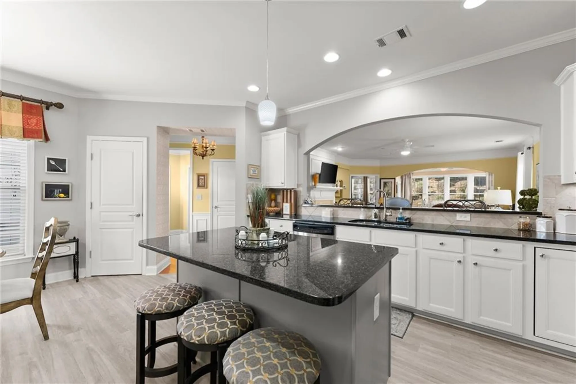 Property Slideshow image 22 of 45 | 5944 bellflower way, Hoschton, GA, 30548