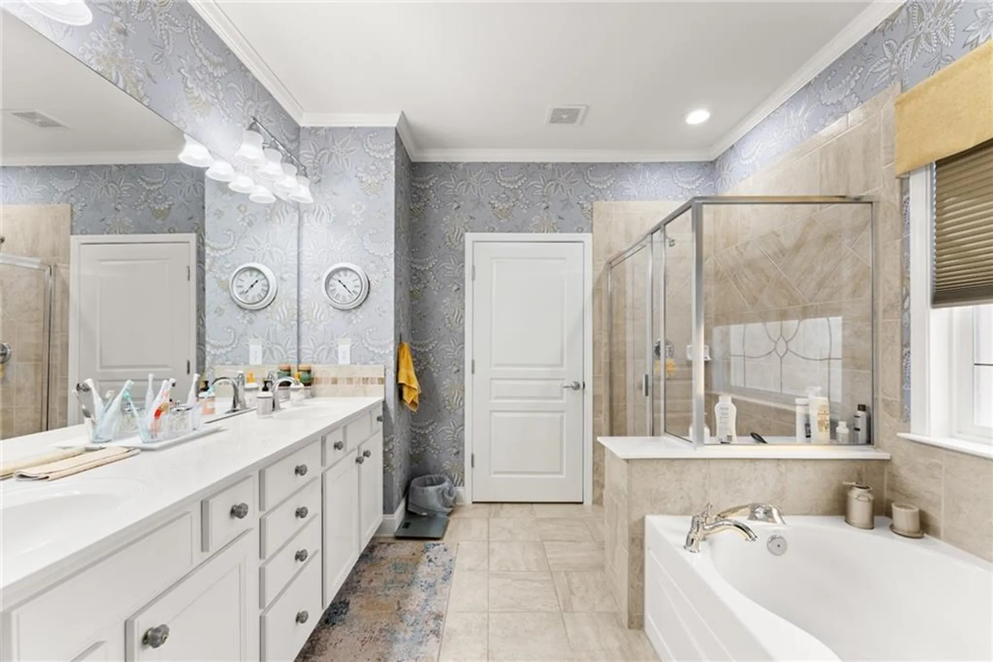 Property Slideshow image 32 of 45 | 5944 bellflower way, Hoschton, GA, 30548