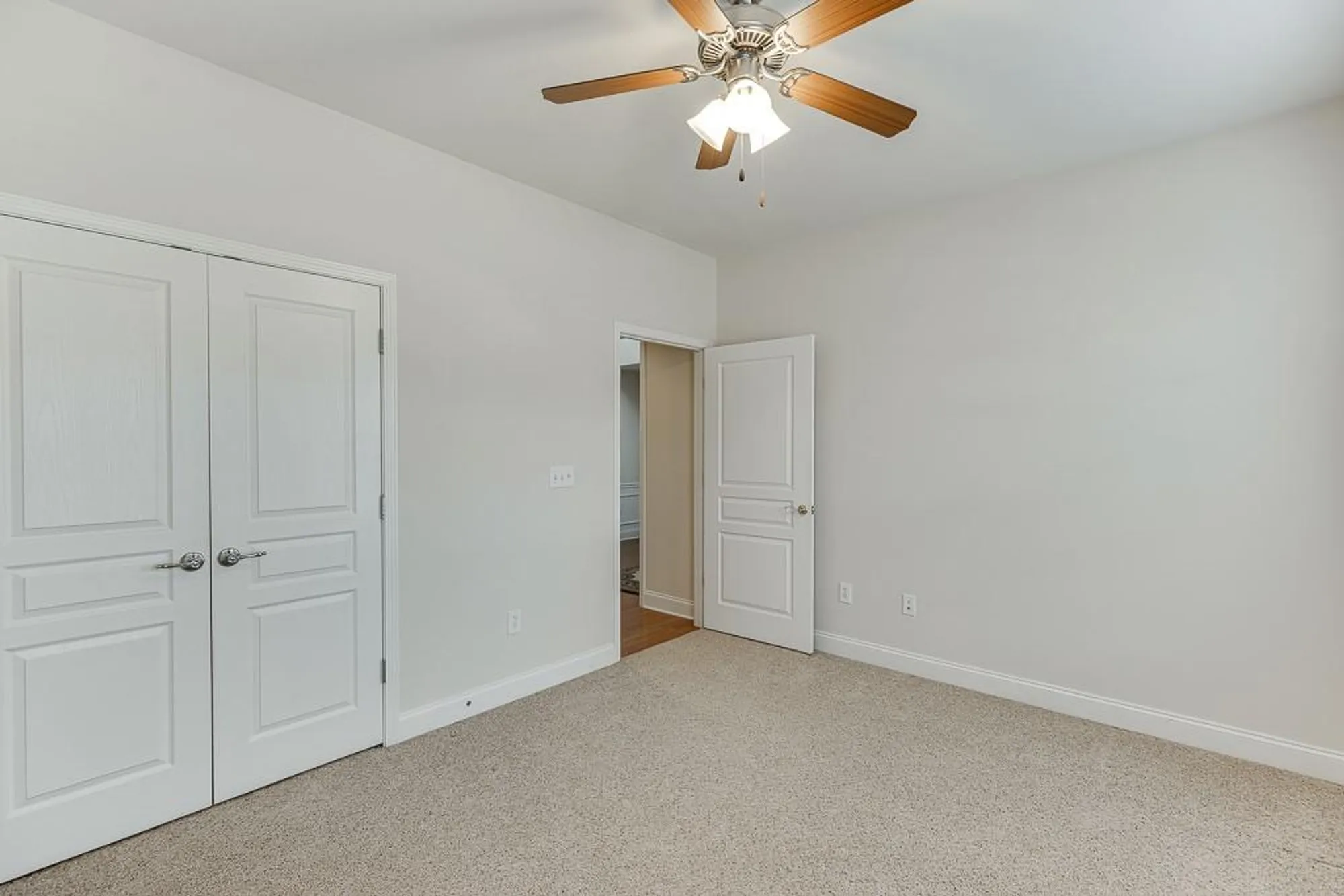 Property Slideshow image 8 of 87 | 6407 lantern rdg, Hoschton, GA, 30548