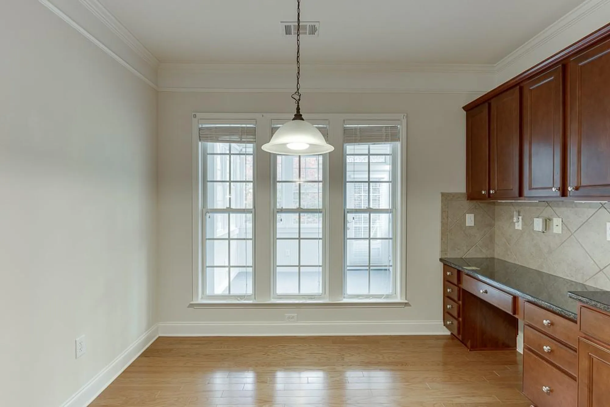 Property Slideshow image 30 of 87 | 6407 lantern rdg, Hoschton, GA, 30548