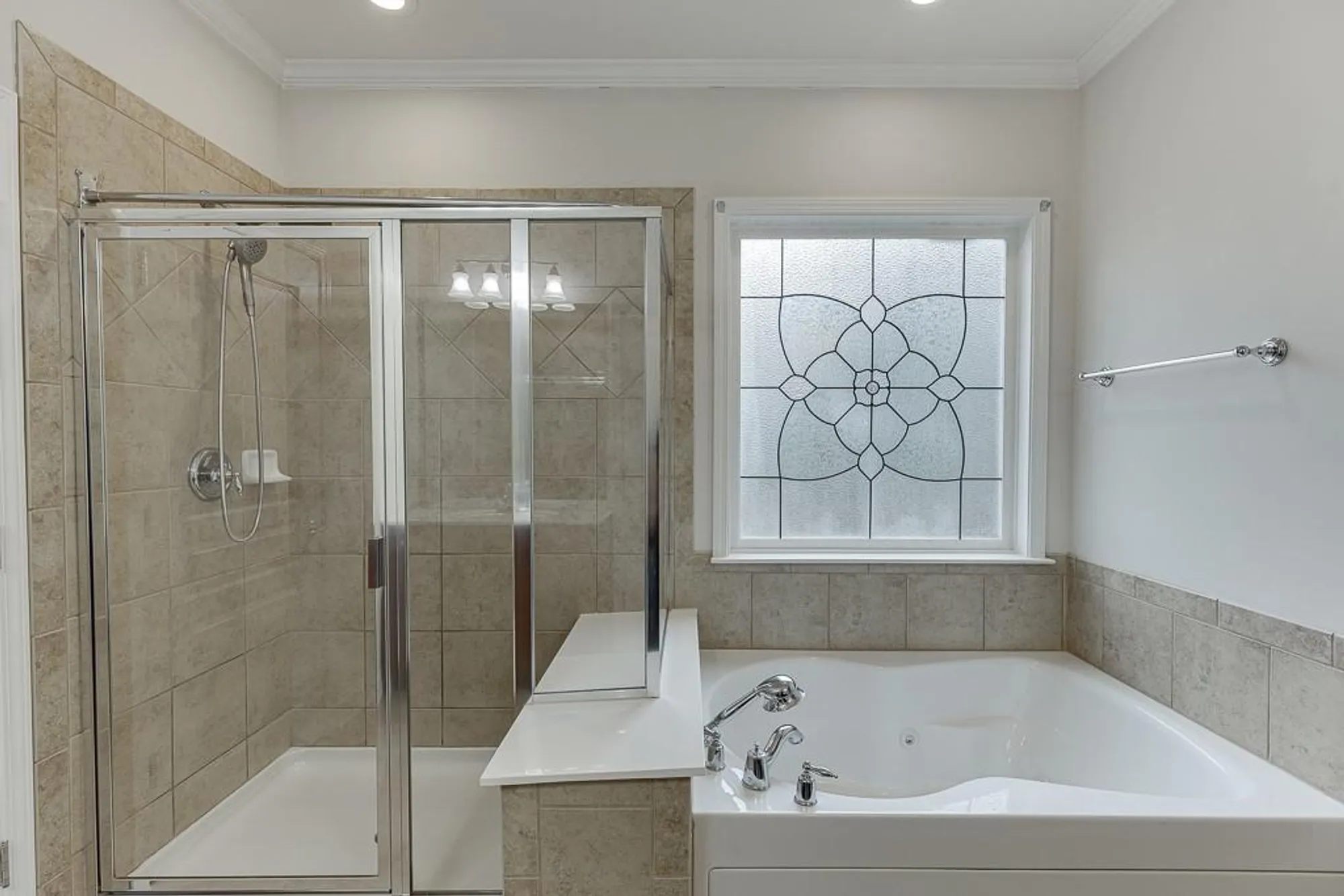 Property Slideshow image 48 of 87 | 6407 lantern rdg, Hoschton, GA, 30548