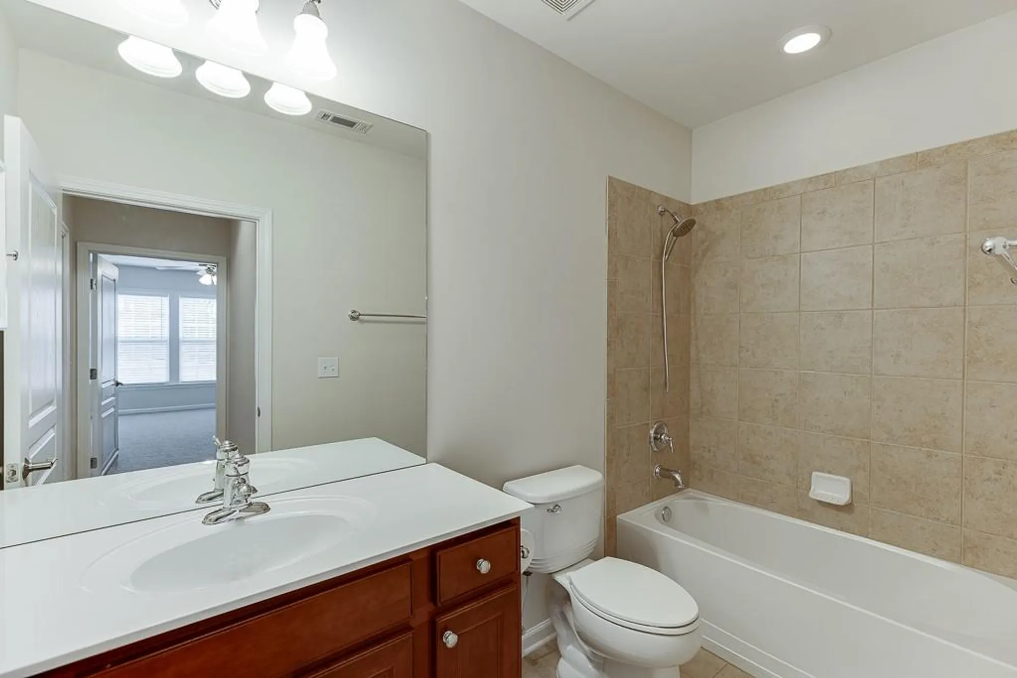 Property Slideshow image 64 of 87 | 6407 lantern rdg, Hoschton, GA, 30548