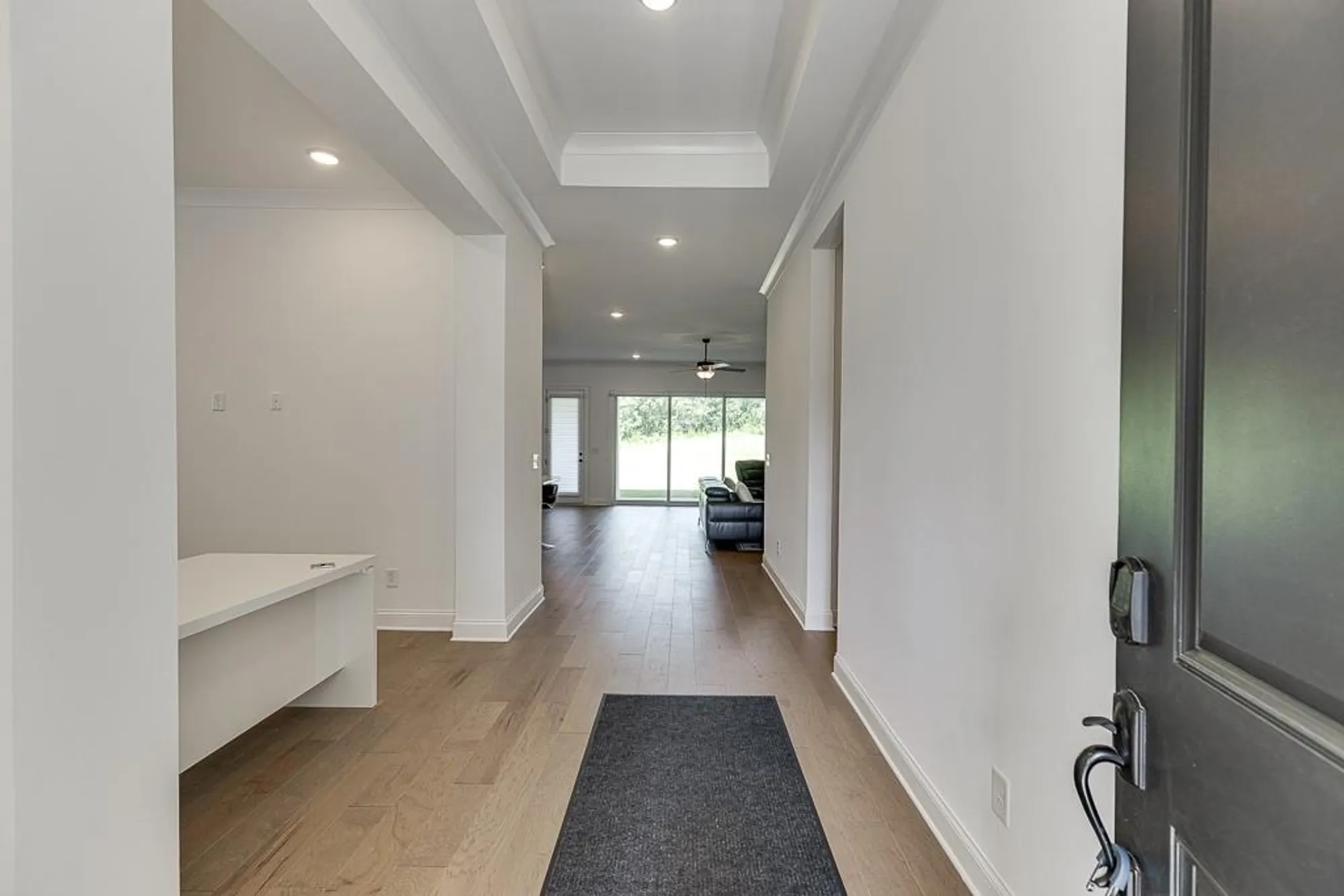 Property Slideshow image 4 of 43 | 6996 river rock dr, Flowery Branch, GA, 30542