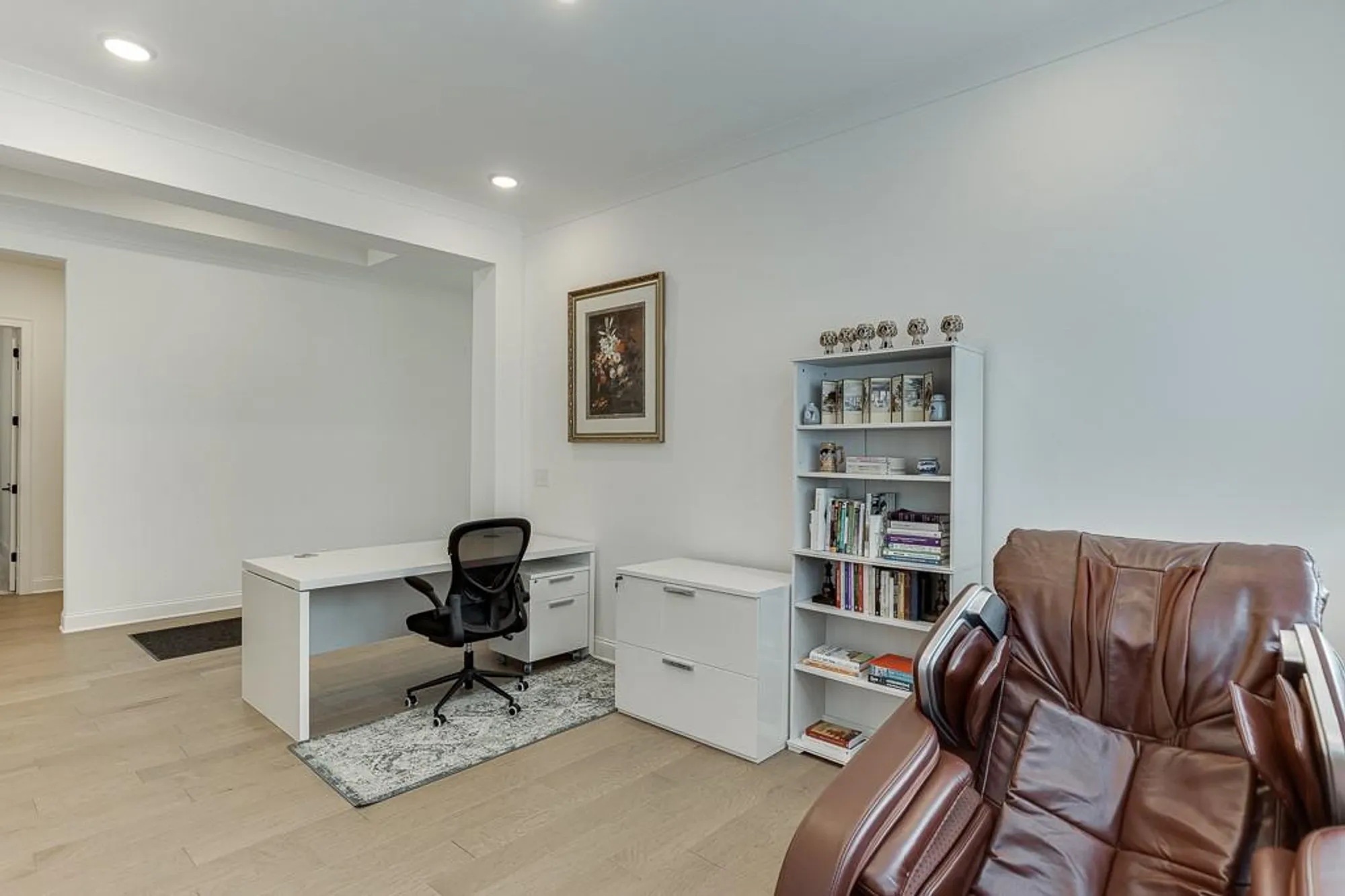 Property Slideshow image 7 of 43 | 6996 river rock dr, Flowery Branch, GA, 30542