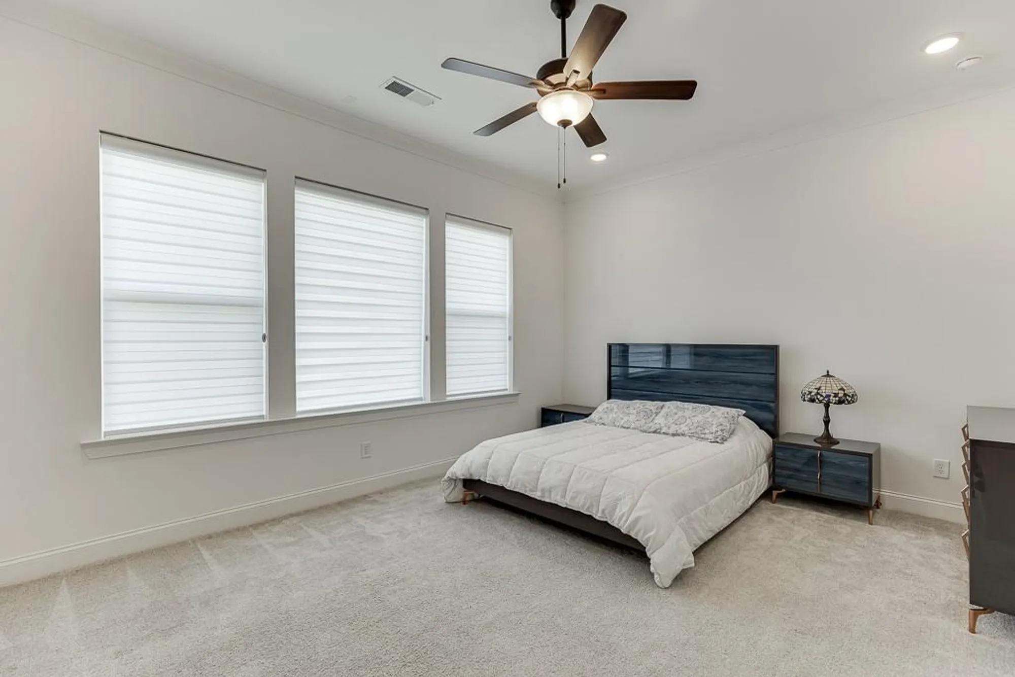 Property Slideshow image 32 of 43 | 6996 river rock dr, Flowery Branch, GA, 30542