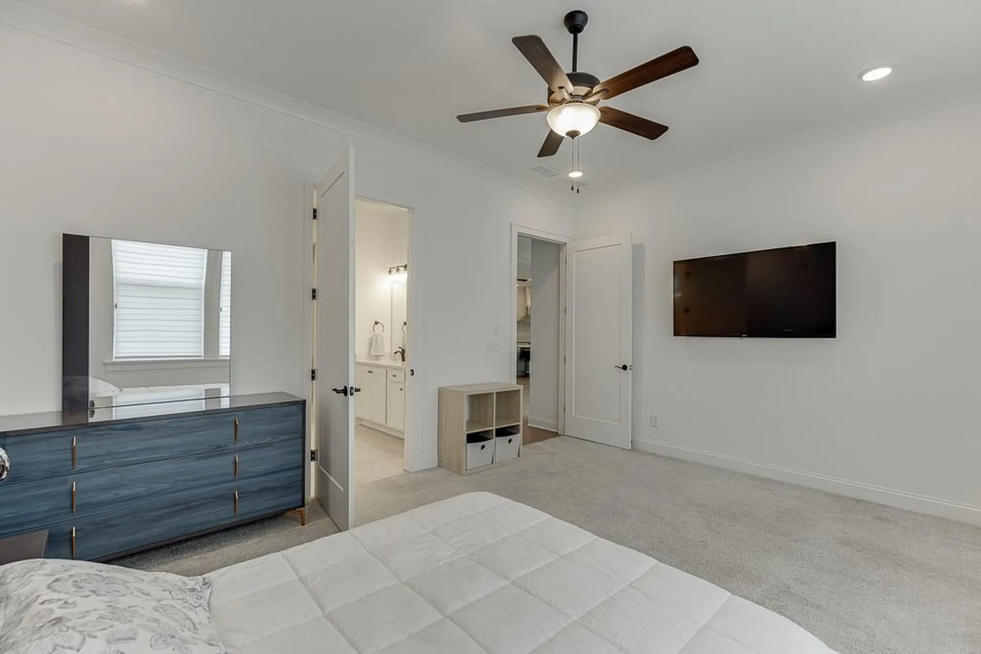 Property Slideshow image 34 of 43 | 6996 river rock dr, Flowery Branch, GA, 30542