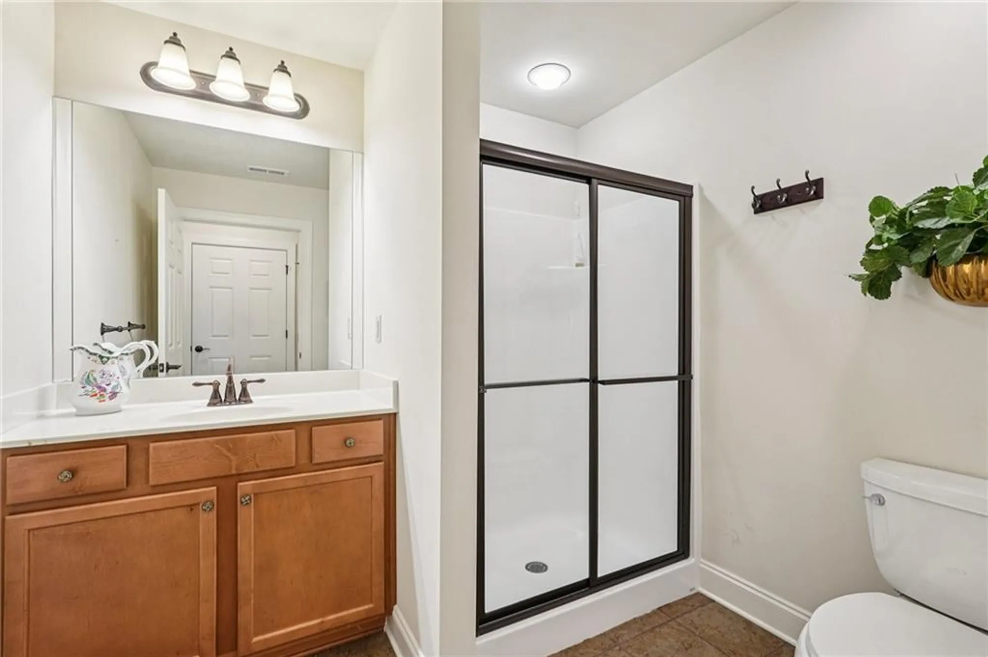 Property Slideshow image 19 of 27 | 4334 lanier ridge walk 1403, Cumming, GA, 30041