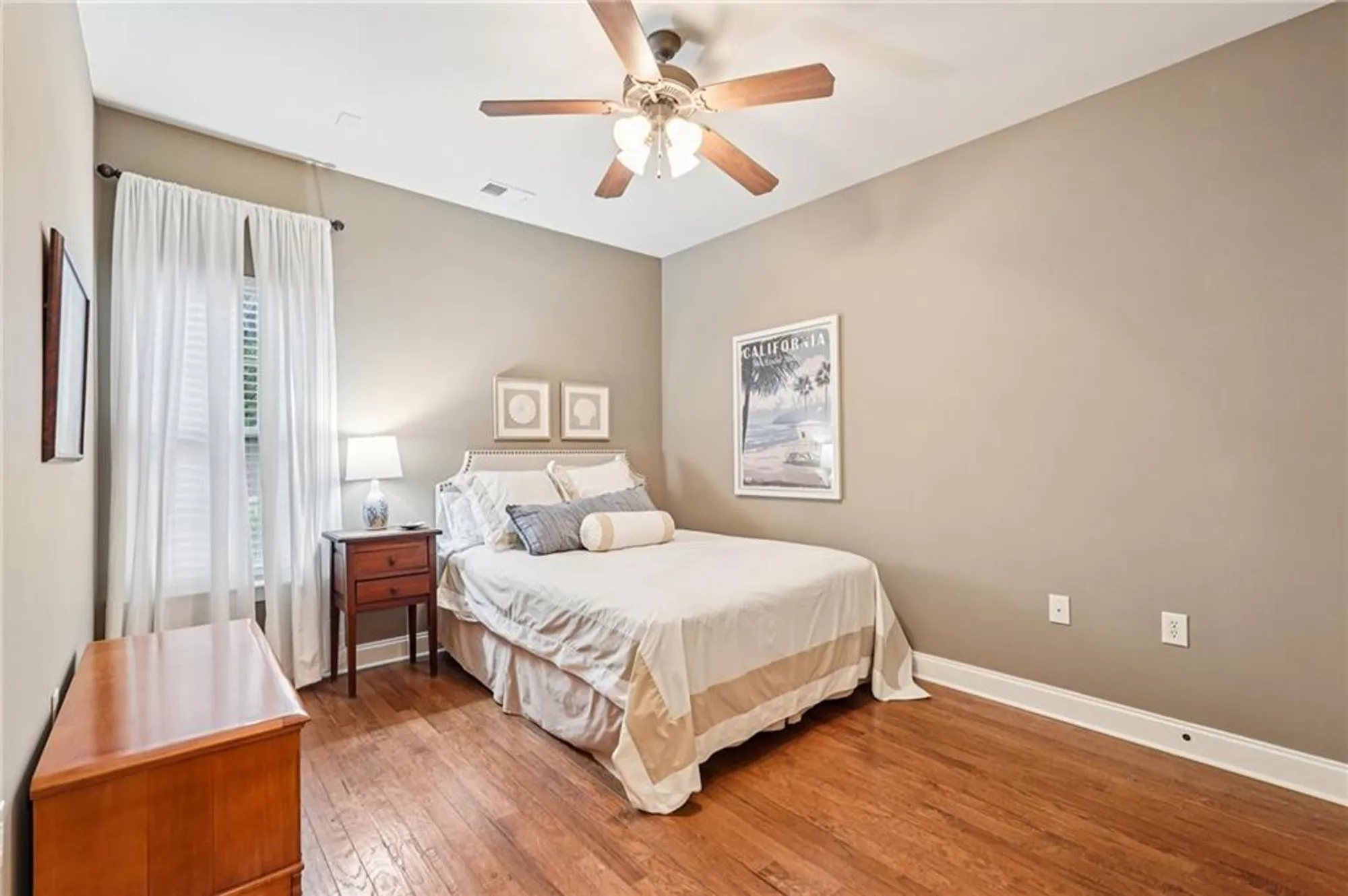 Property Slideshow image 20 of 27 | 4334 lanier ridge walk 1403, Cumming, GA, 30041