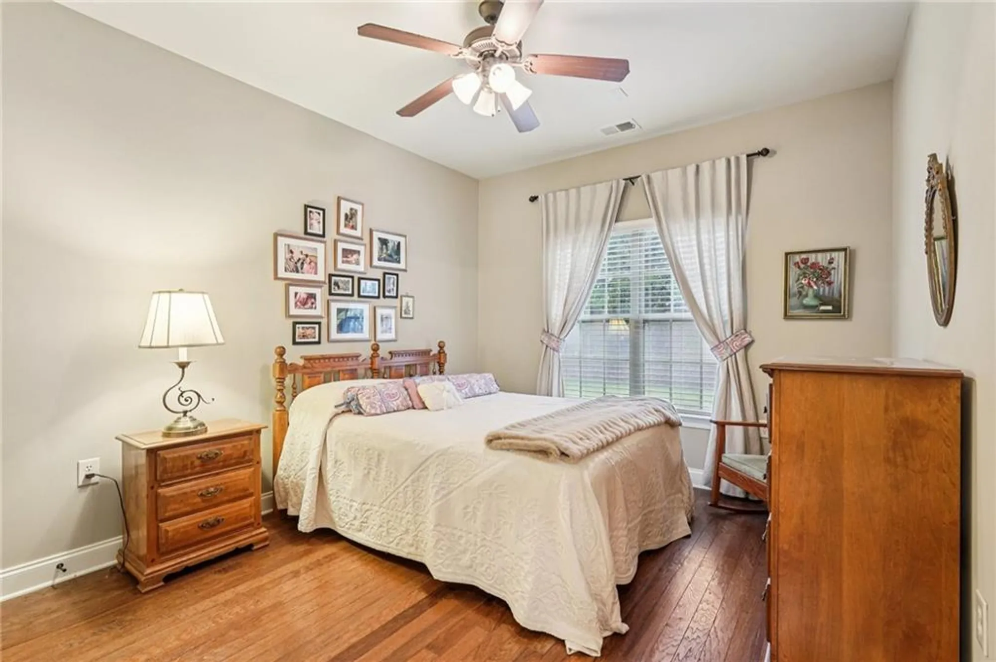 Property Slideshow image 18 of 27 | 4334 lanier ridge walk 1403, Cumming, GA, 30041