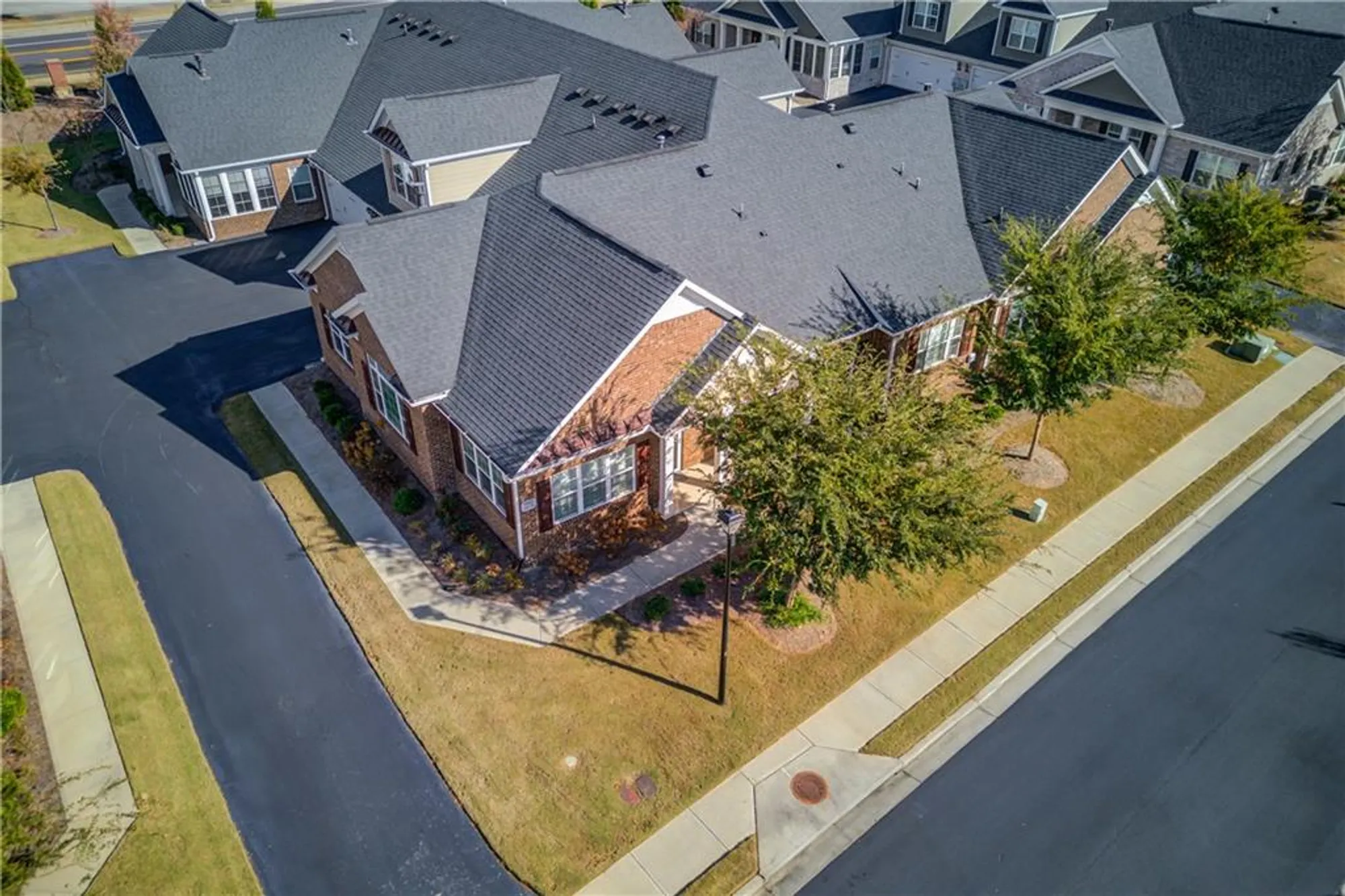 Property Slideshow image 2 of 43 | 3675 ridgehurst ln, Buford, GA, 30519