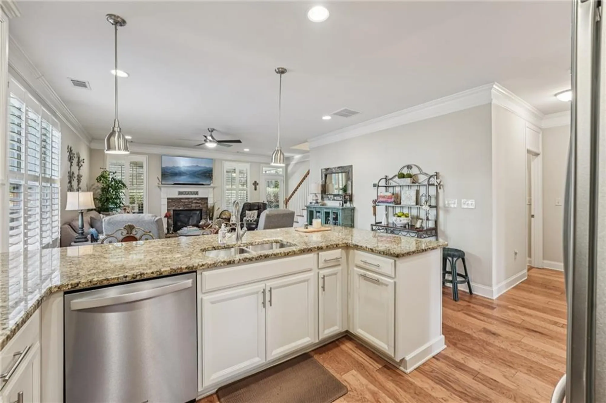 Property Slideshow image 23 of 93 | 102 woodsdale dr, Canton, GA, 30114