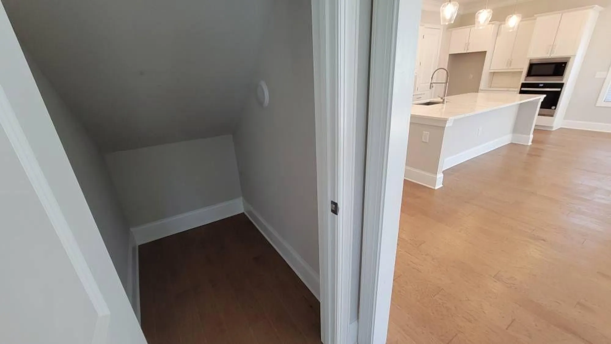 Property Slideshow image 39 of 57 | 261 vinca cir nw, Kennesaw, GA, 30144