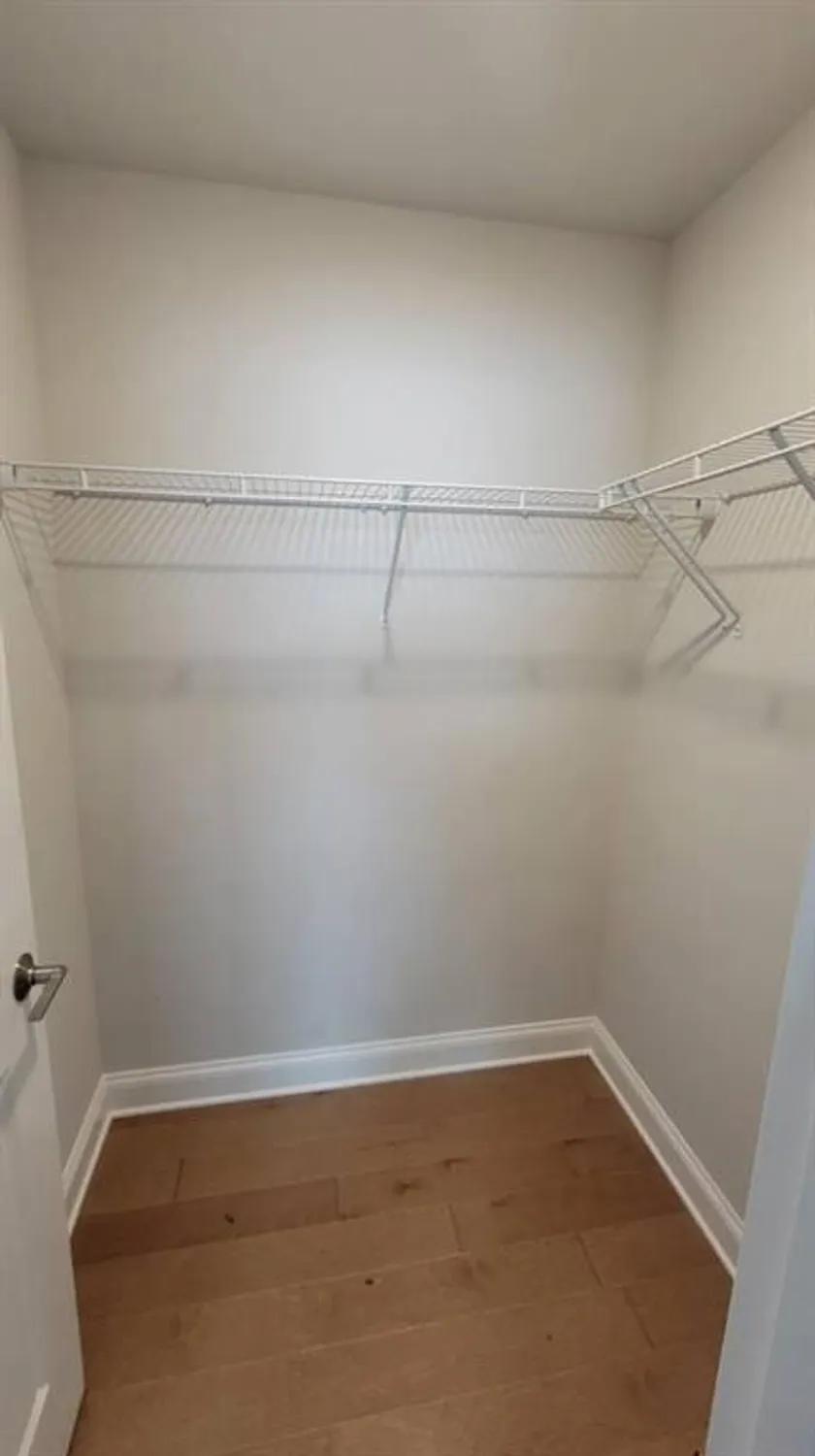 Property Slideshow image 35 of 57 | 261 vinca cir nw, Kennesaw, GA, 30144